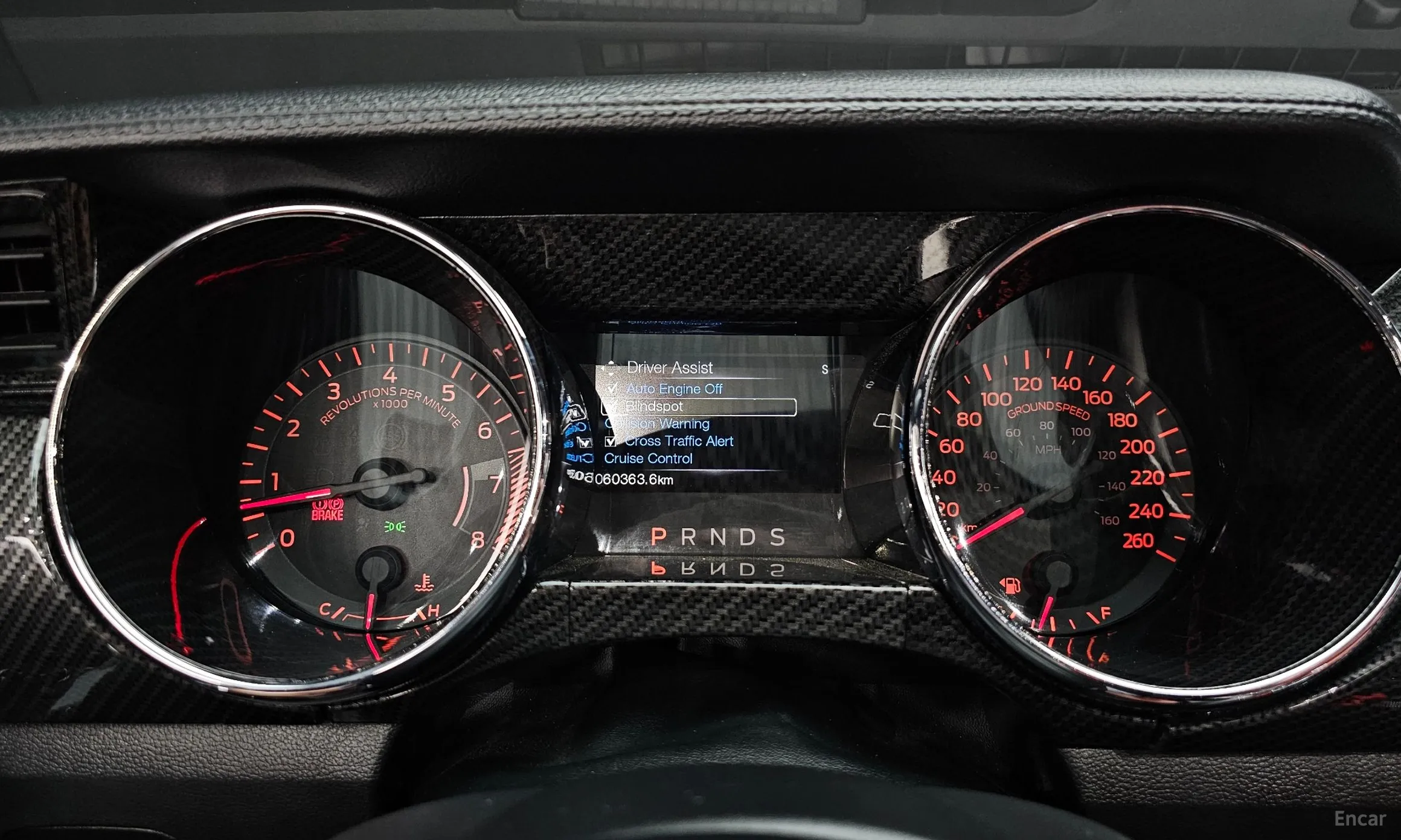Ford Mustang превью 8