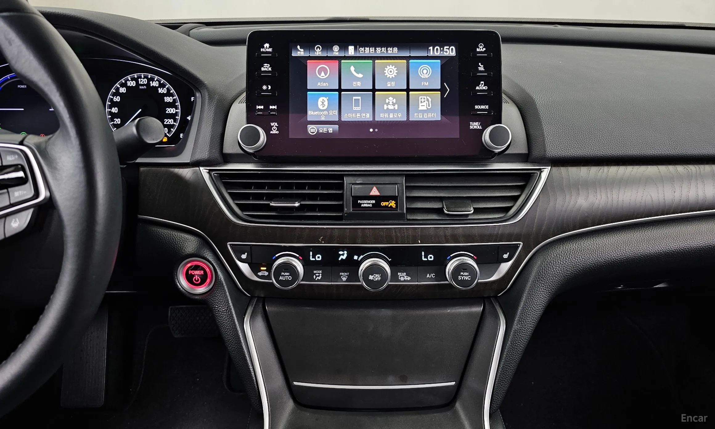 Honda Accord 10th Generation превью 14