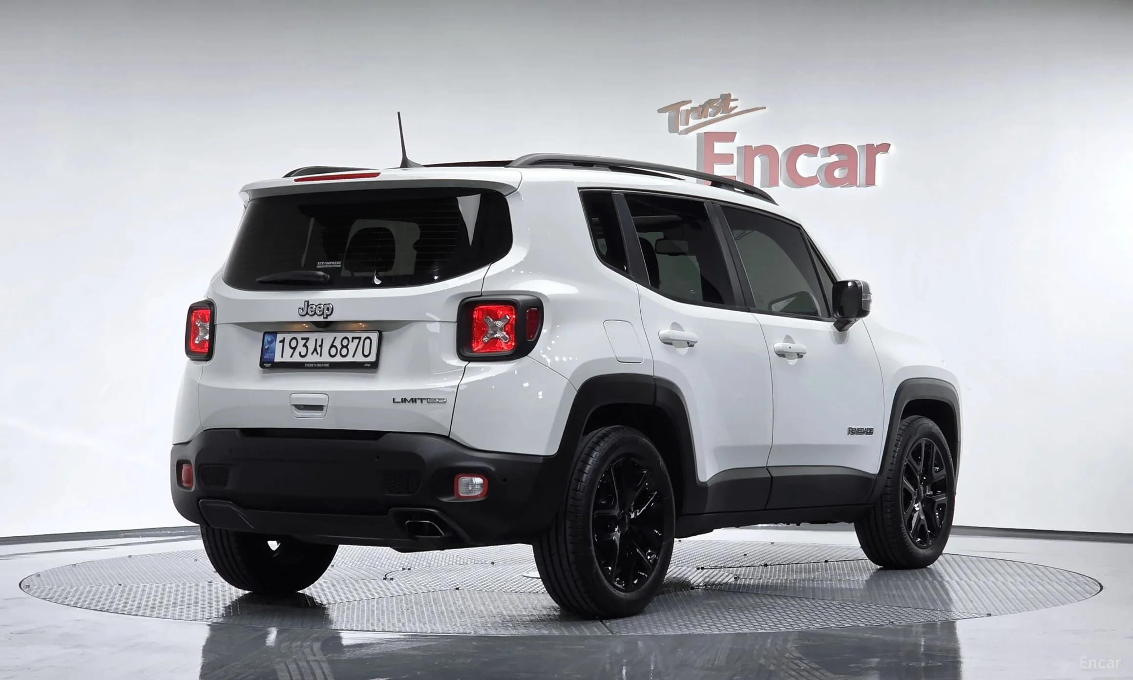 Jeep Renegade превью 2