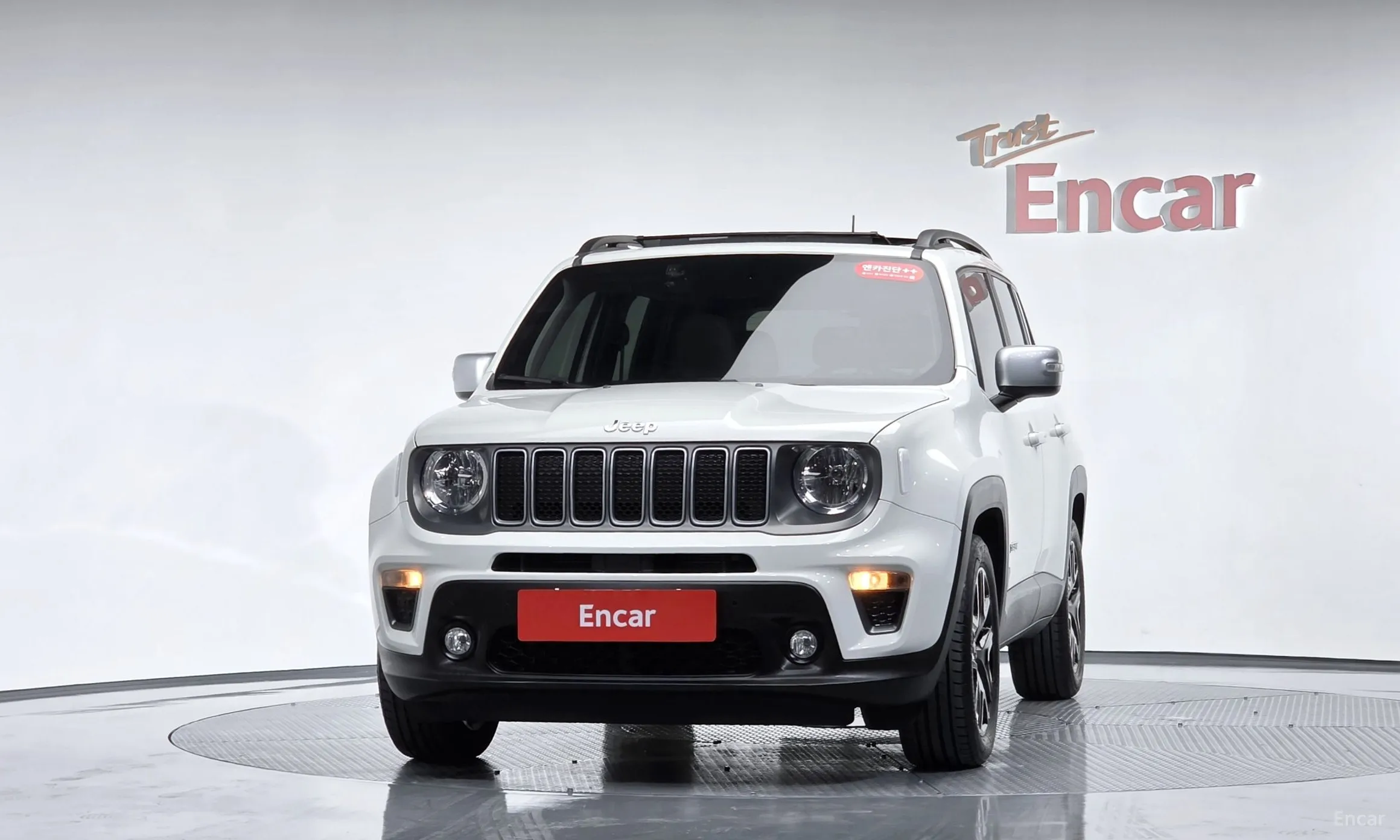 Jeep Renegade превью 3