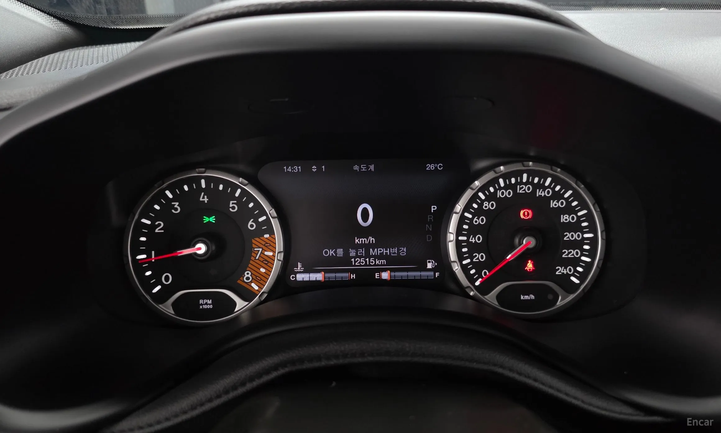 Jeep Renegade превью 8