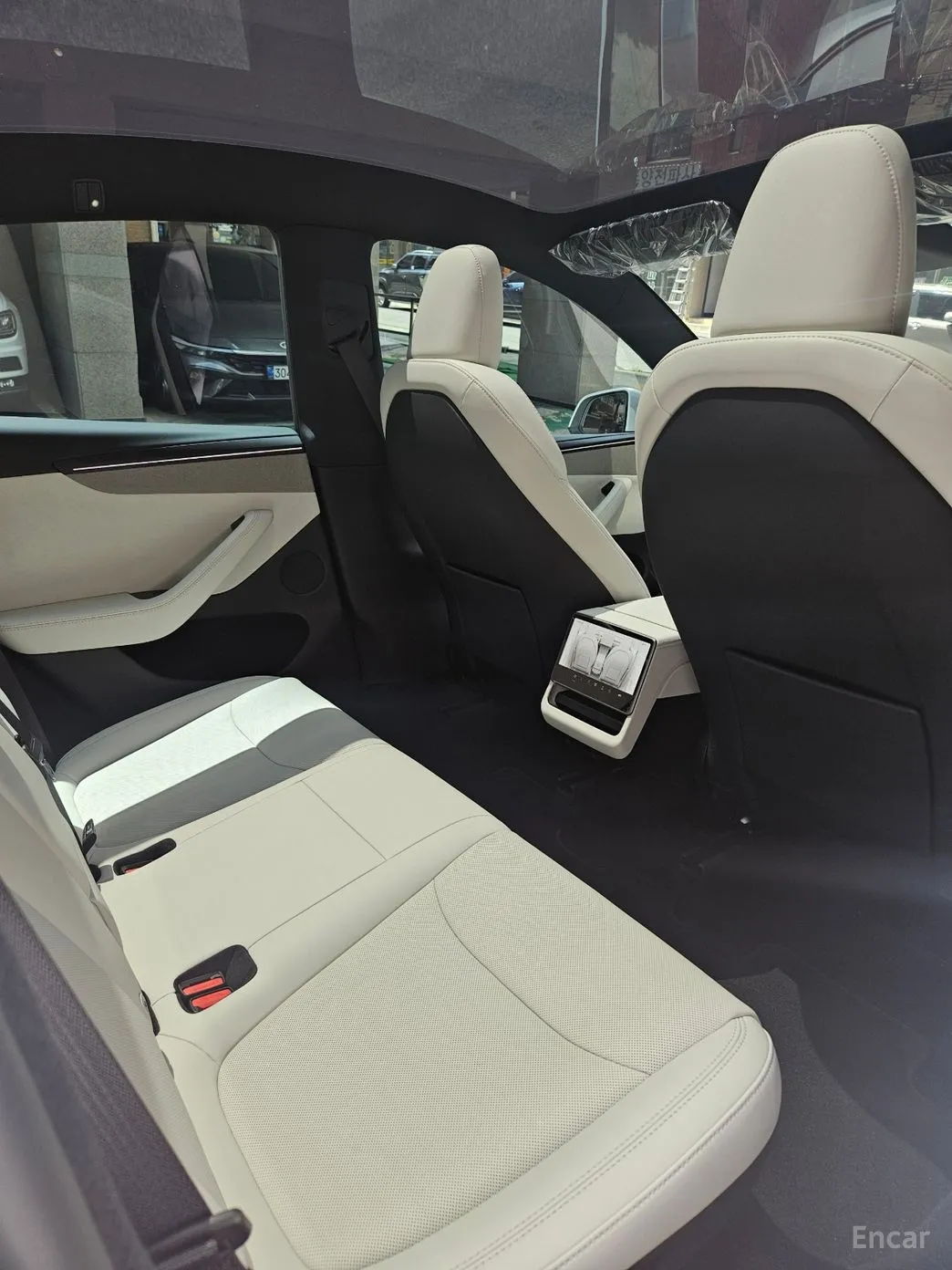 Tesla Model Y превью 7
