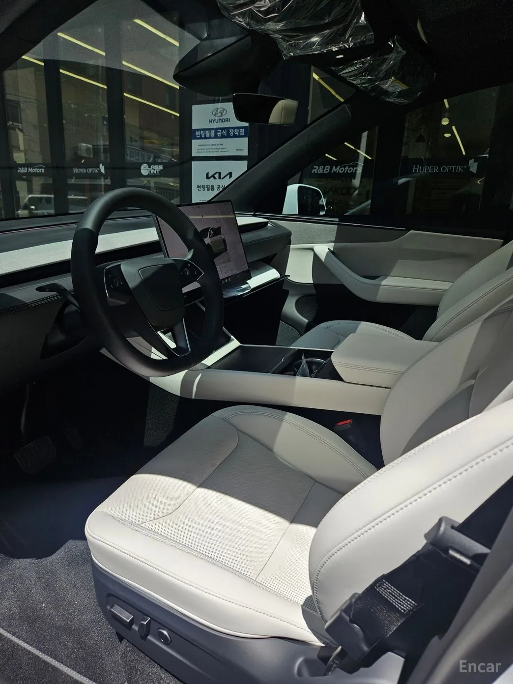 Tesla Model Y превью 8
