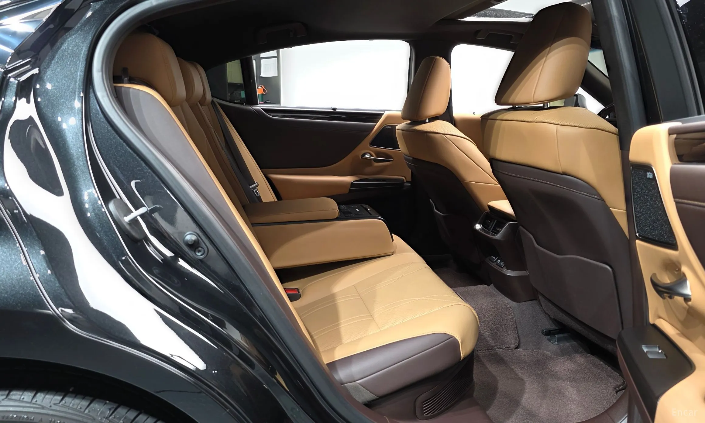Lexus ES300h 7th Generation превью 11
