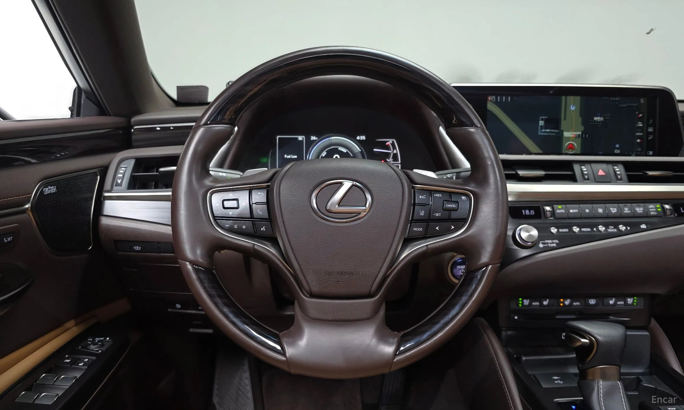 Lexus ES300h 7th Generation превью 12