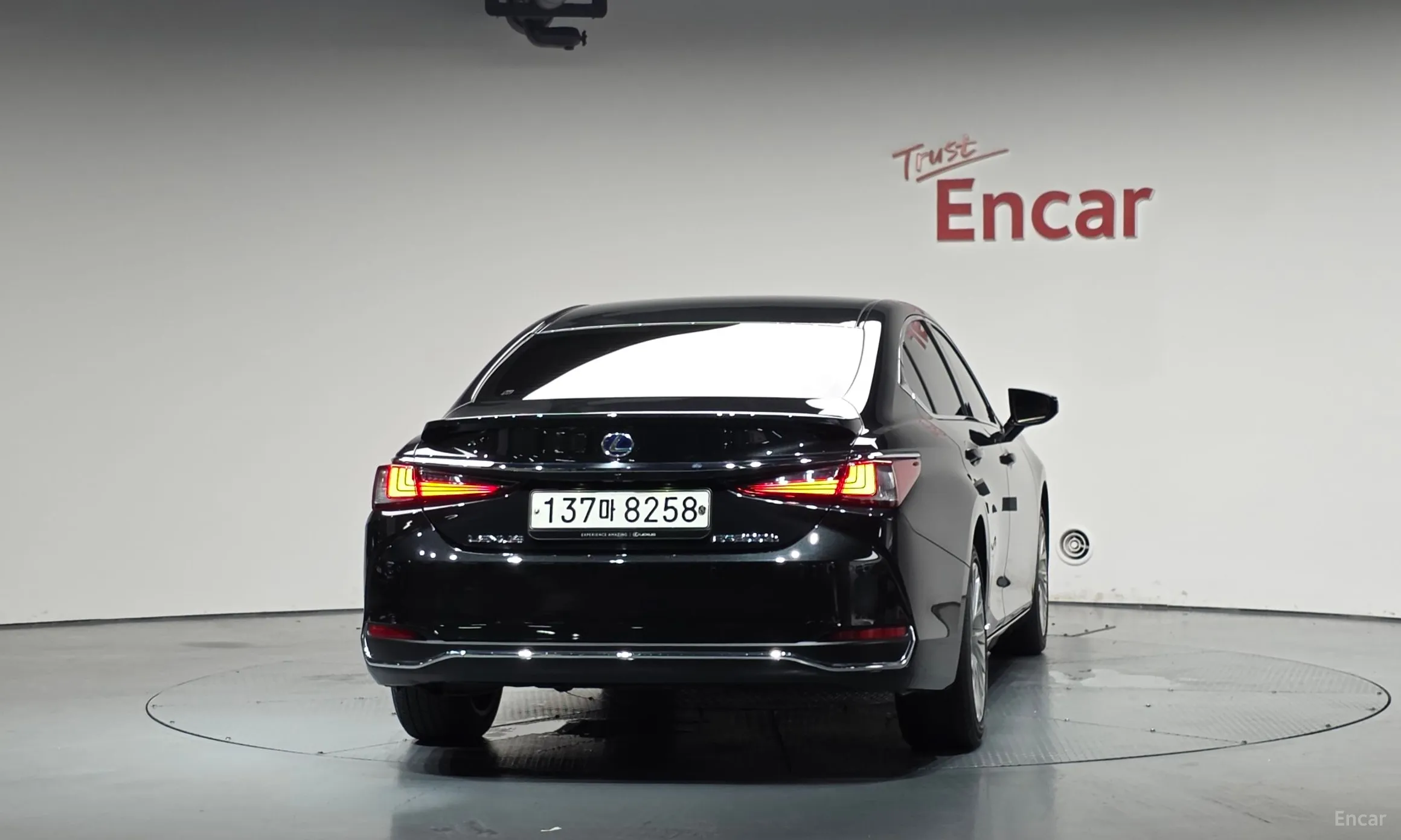 Lexus ES300h 7th Generation превью 4