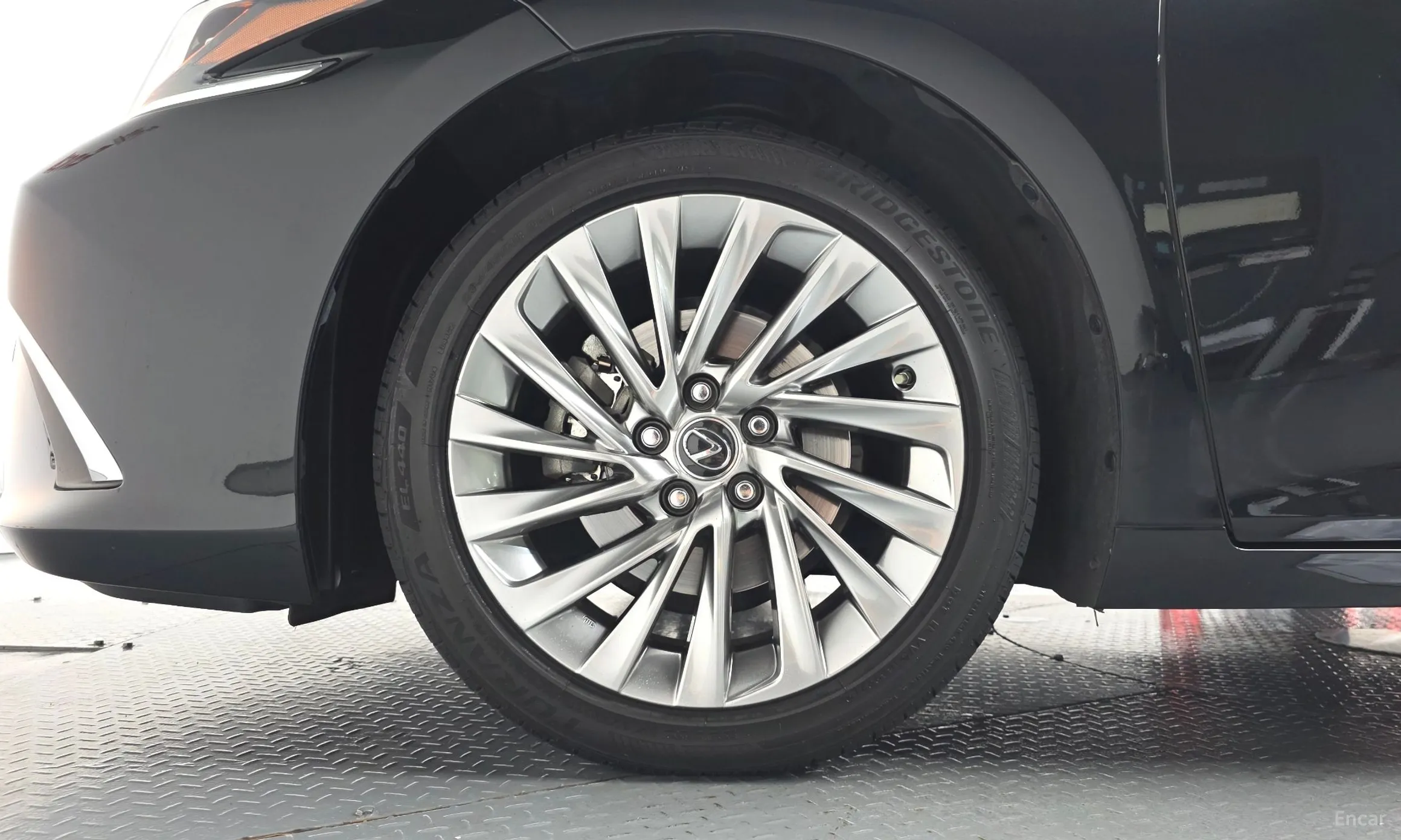 Lexus ES300h 7th Generation превью 5