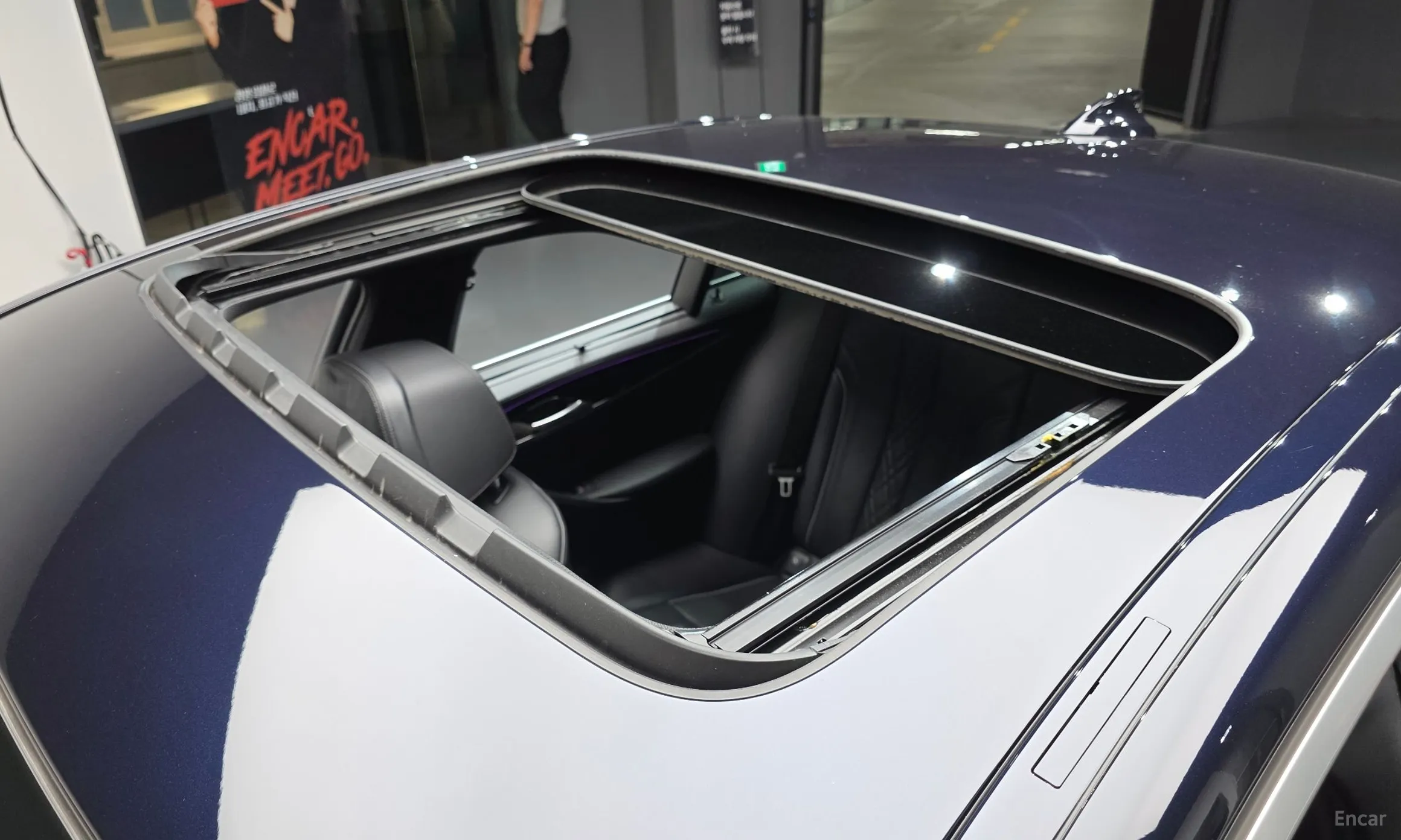 BMW 5 Series (G30) превью 16