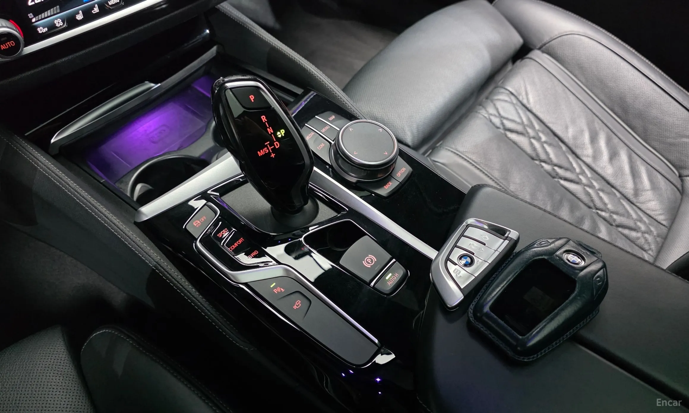 BMW 5 Series (G30) превью 9