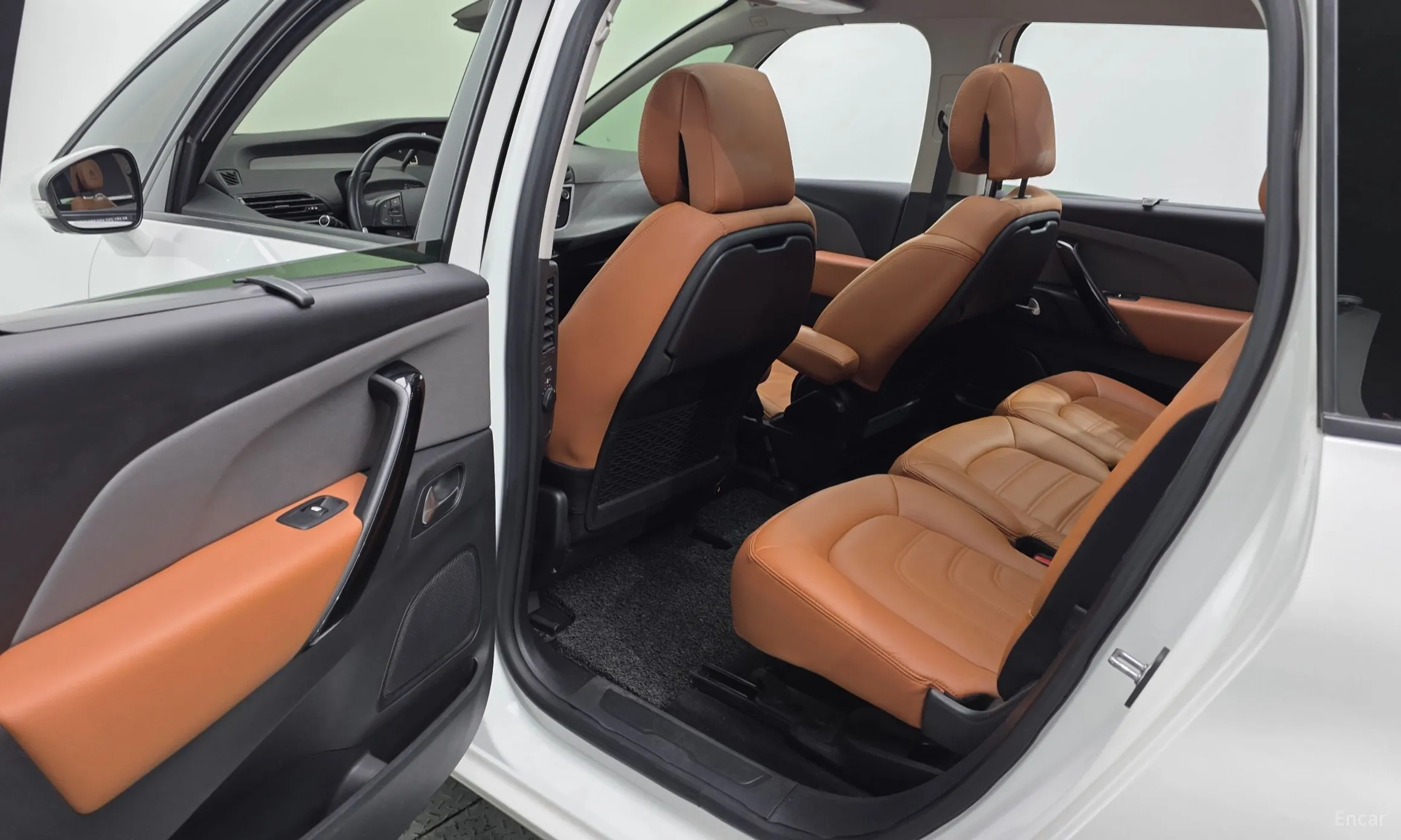 Citroën/DS Grand C4 Picasso превью 12