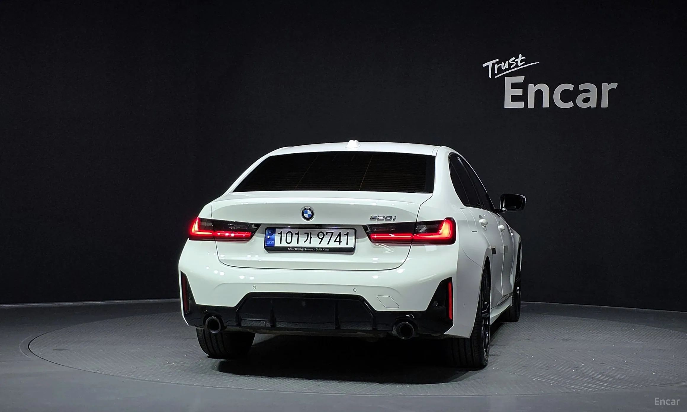 BMW 3 Series (G20) превью 4