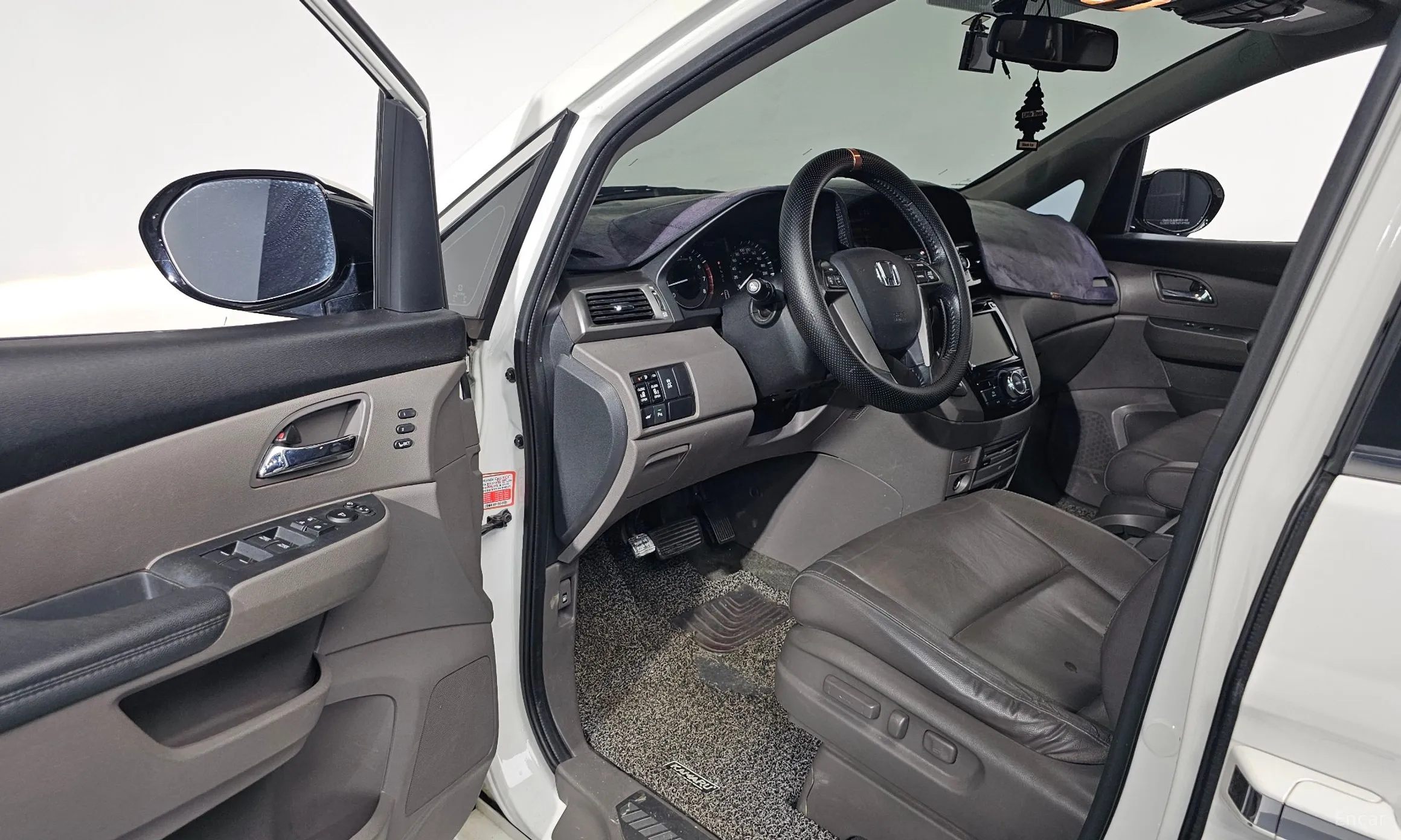 Honda Odyssey превью 10