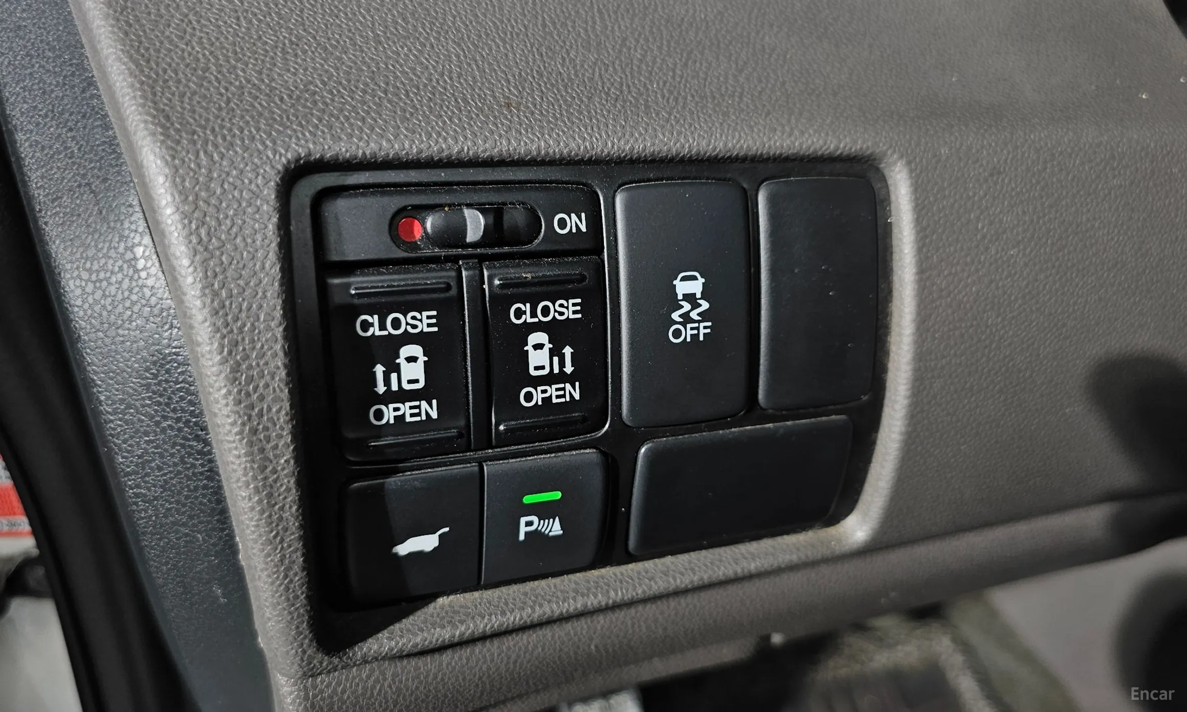 Honda Odyssey превью 20