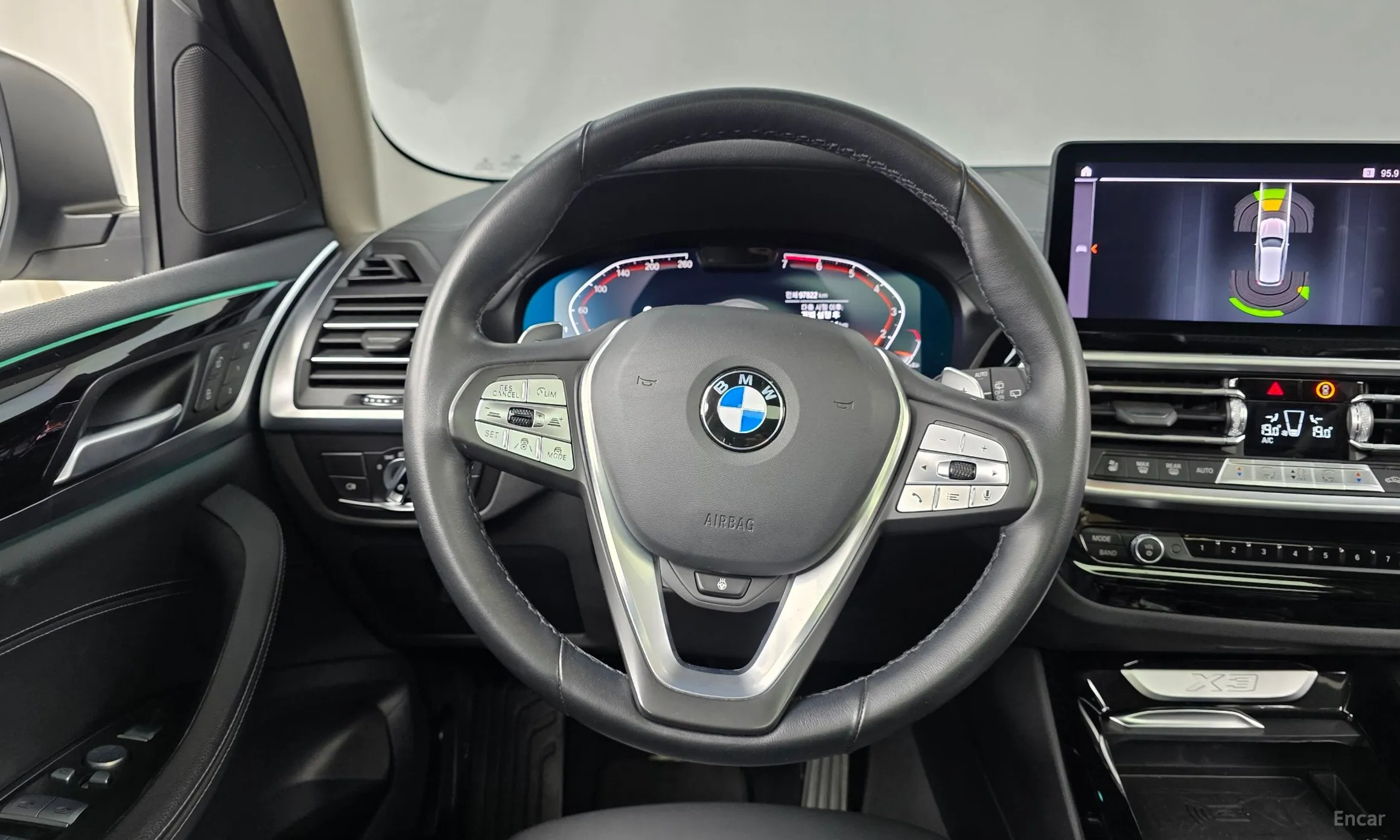 BMW X3 (G01) превью 12