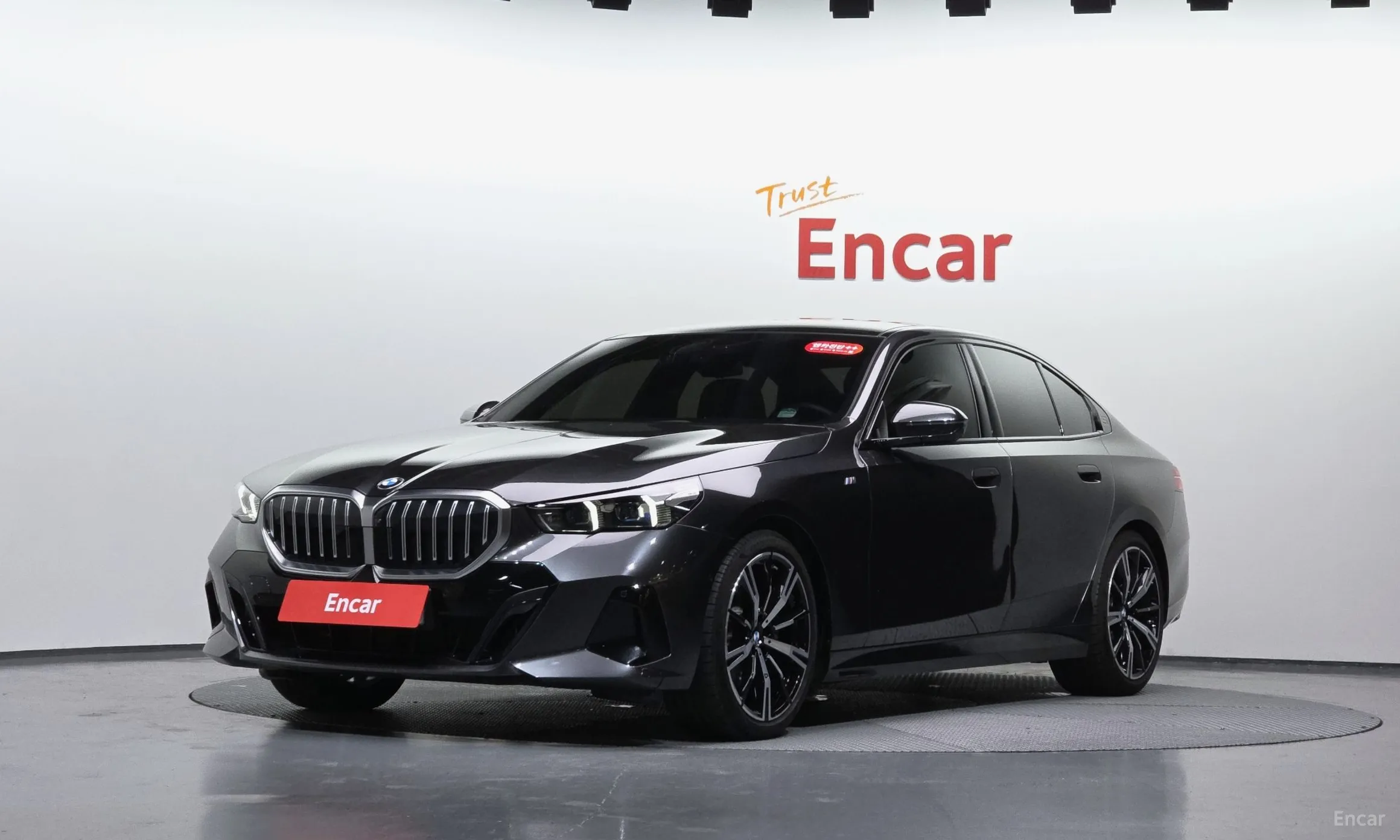 BMW 5 Series (G60)