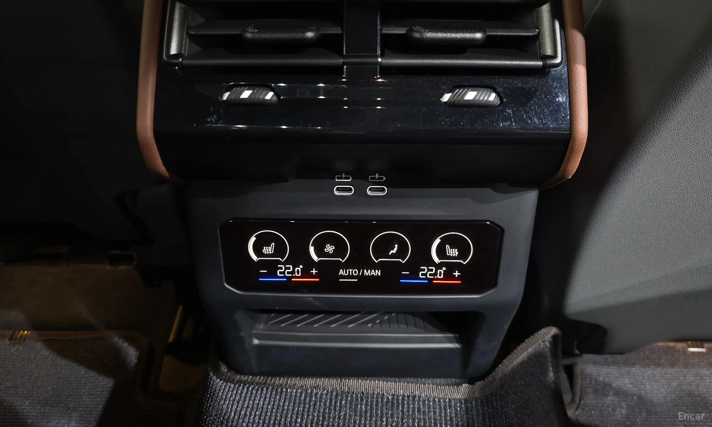 BMW 5 Series (G60) превью 18
