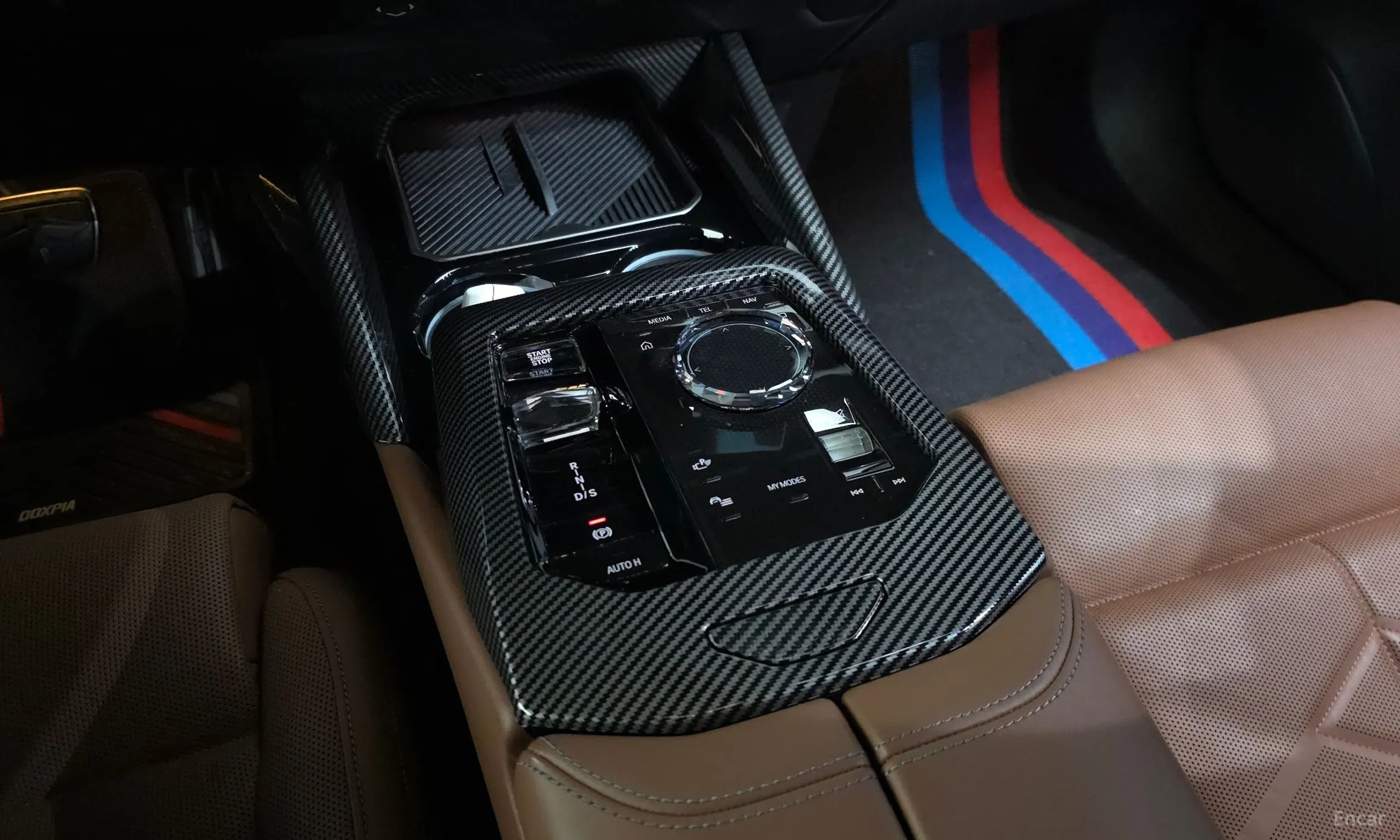 BMW 5 Series (G60) превью 9