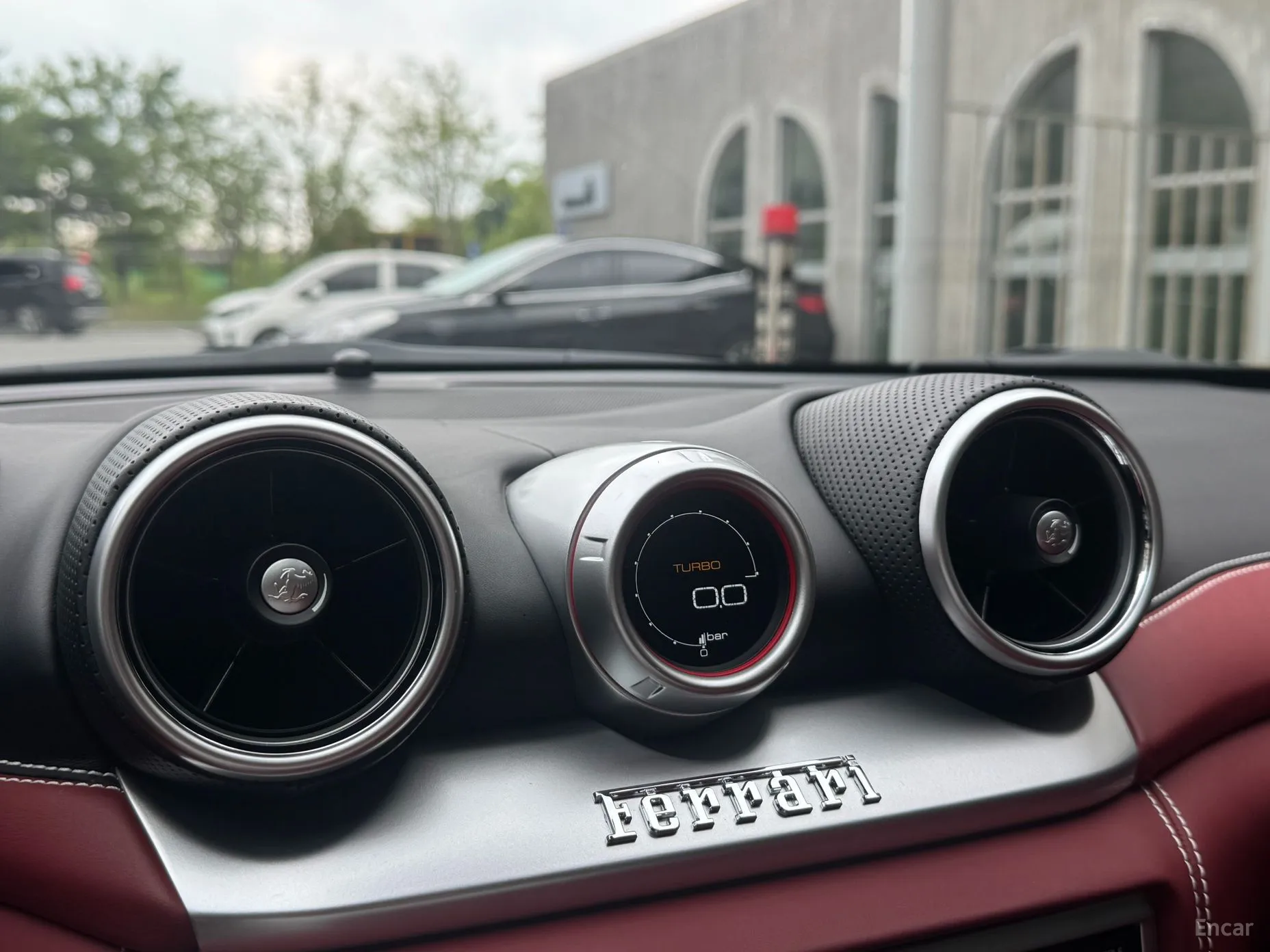Ferrari California превью 15