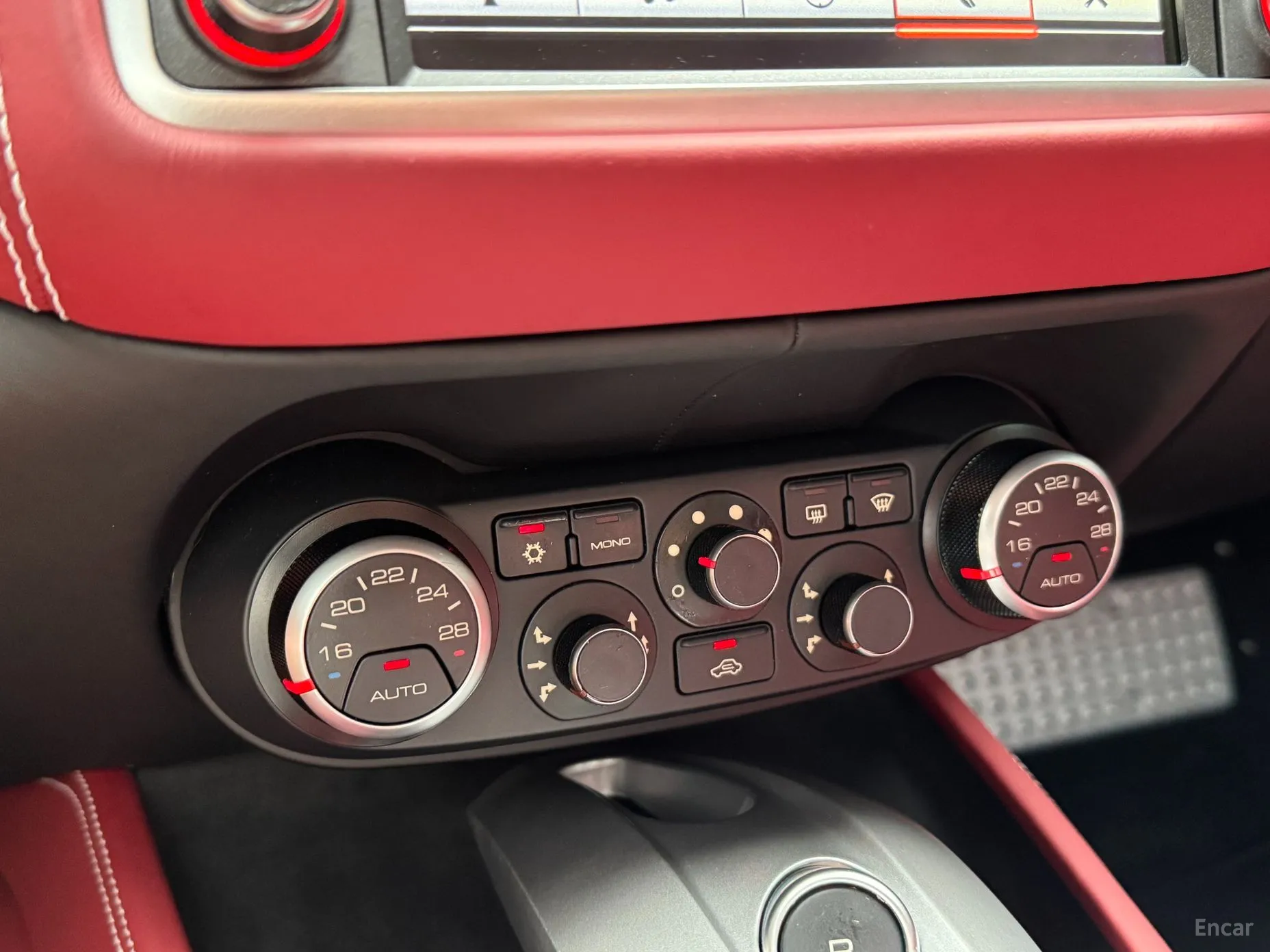 Ferrari California превью 18