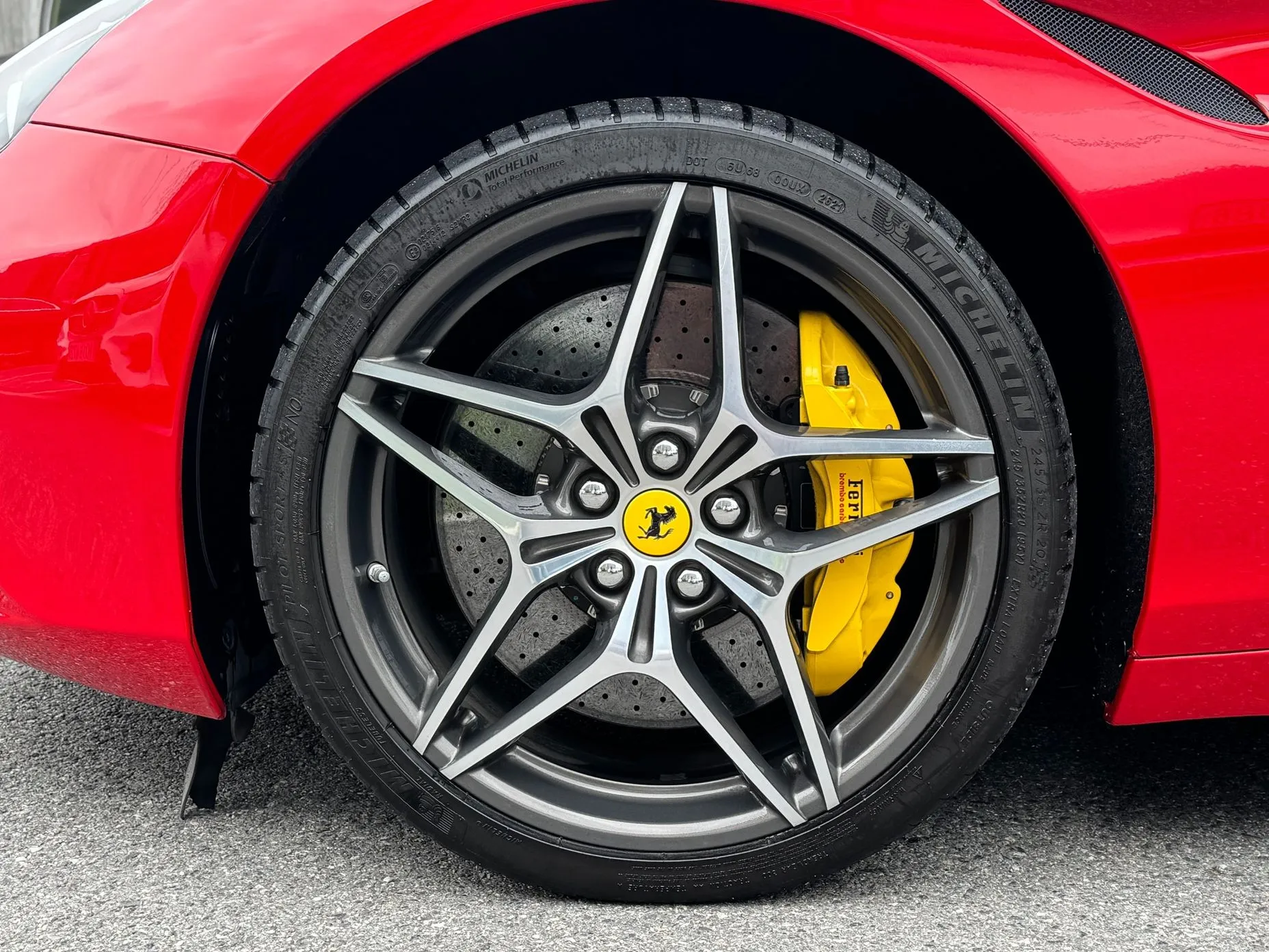 Ferrari California превью 7