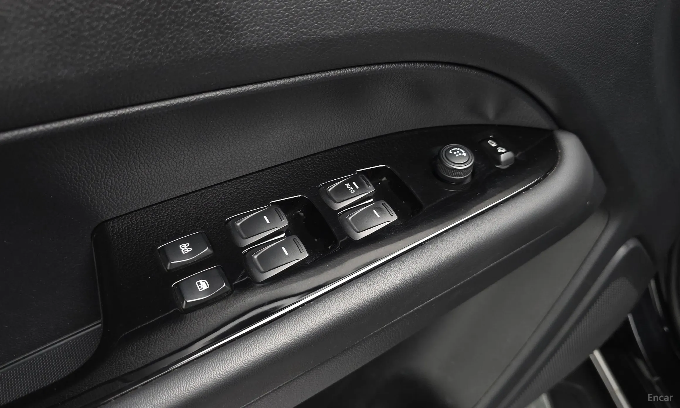 KG Mobility (SsangYong) Rexton Sports превью 17