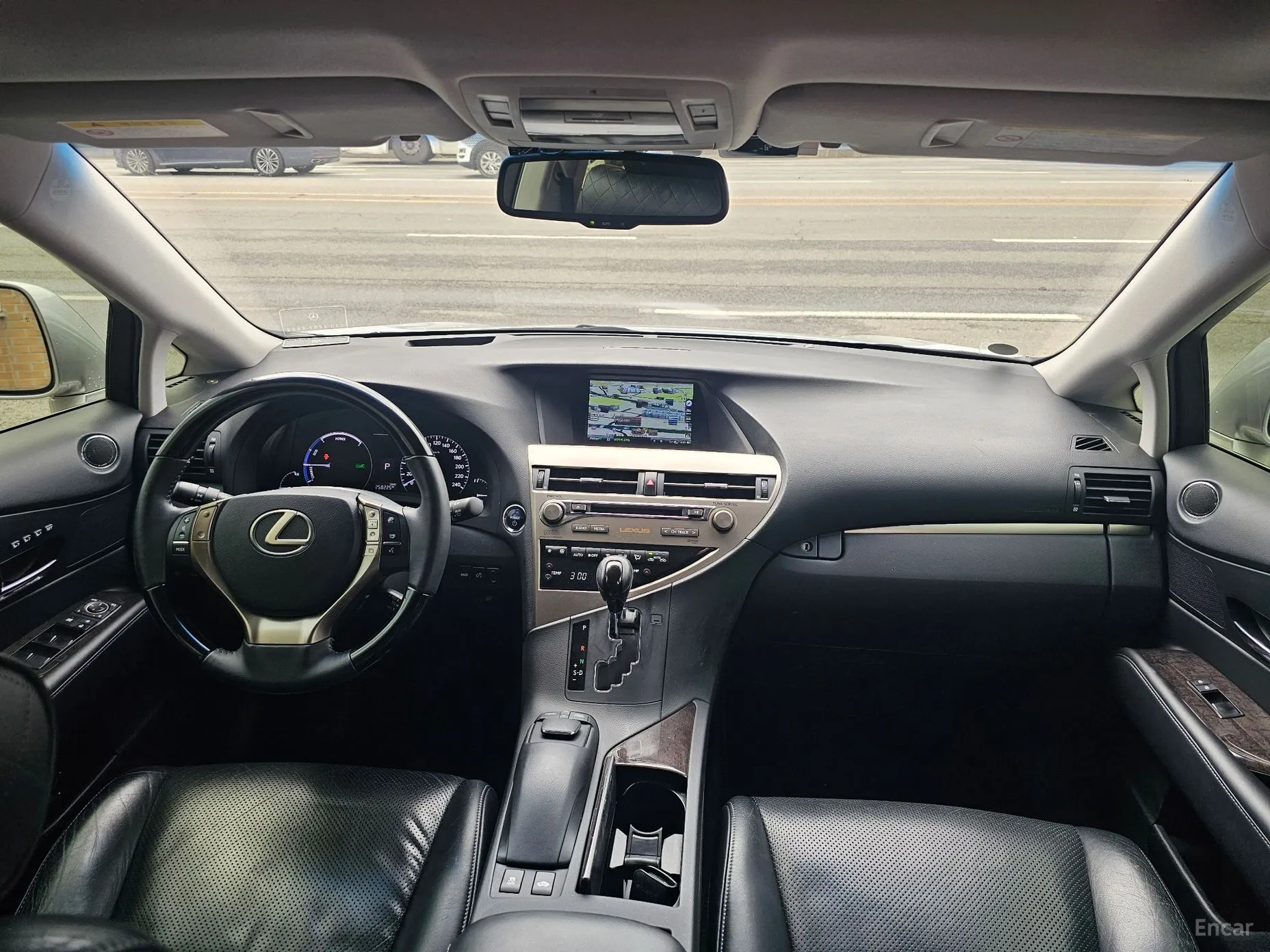 Lexus RX450h превью 10