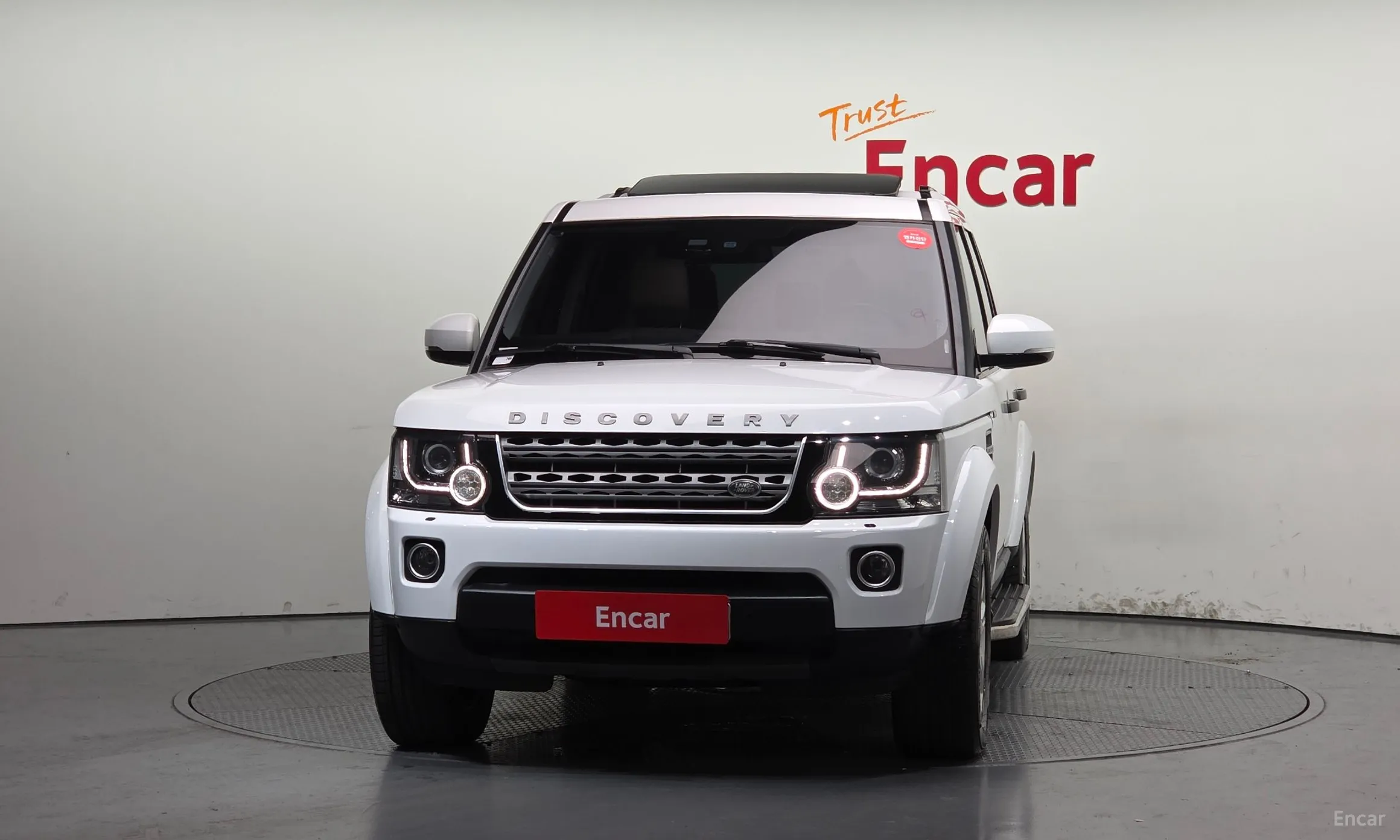Land Rover Discovery 4 превью 3