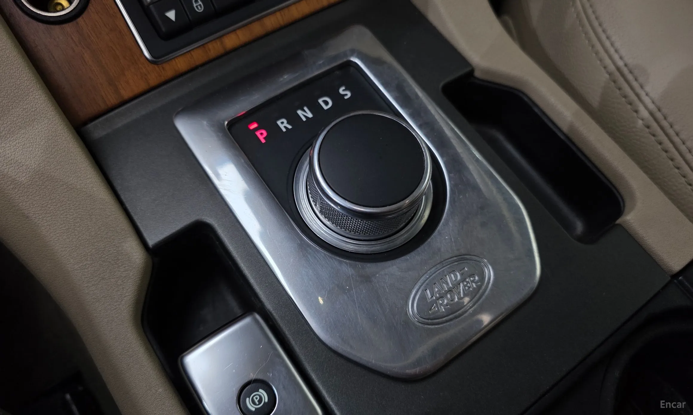 Land Rover Discovery 4 превью 9