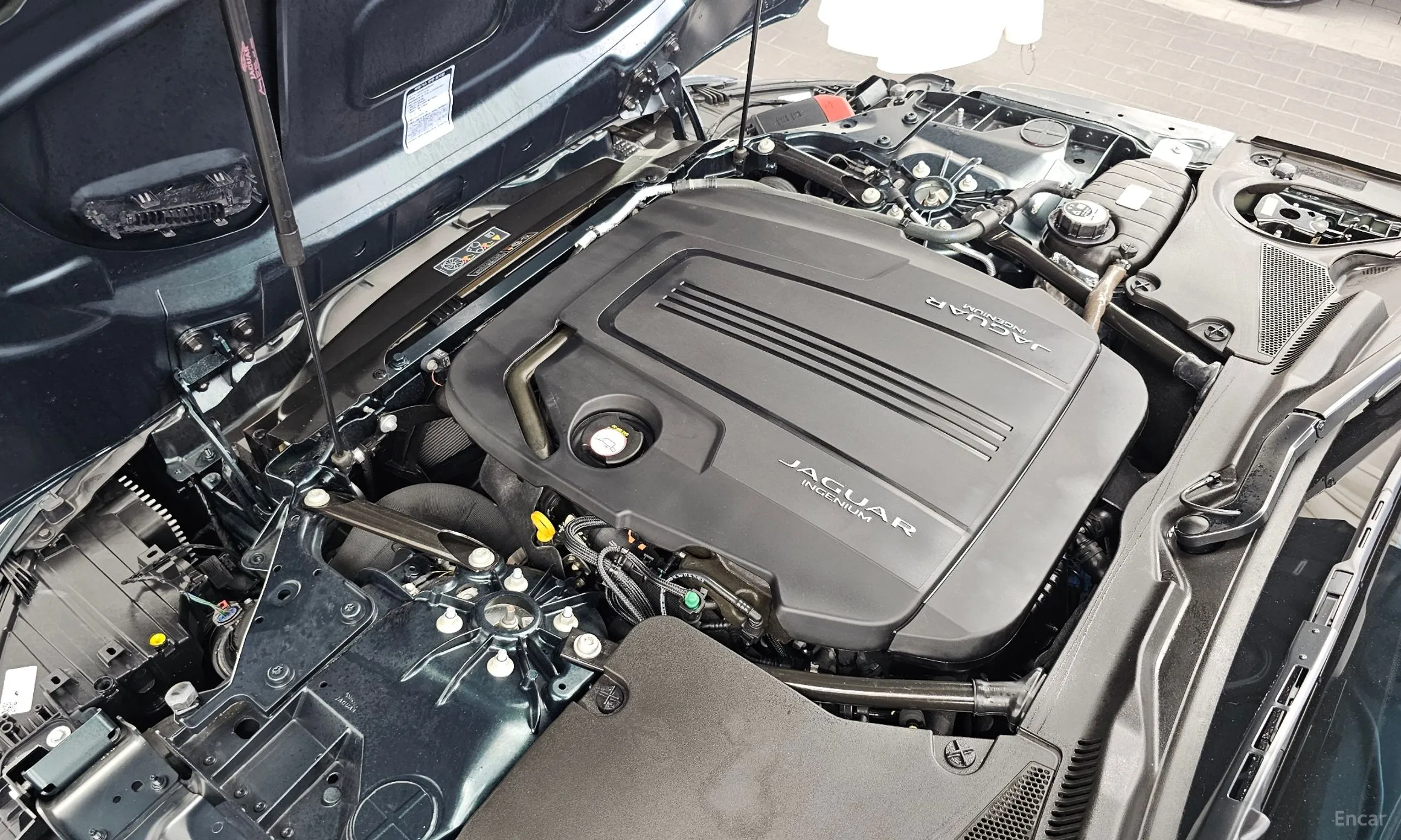 Jaguar F-TYPE превью 6