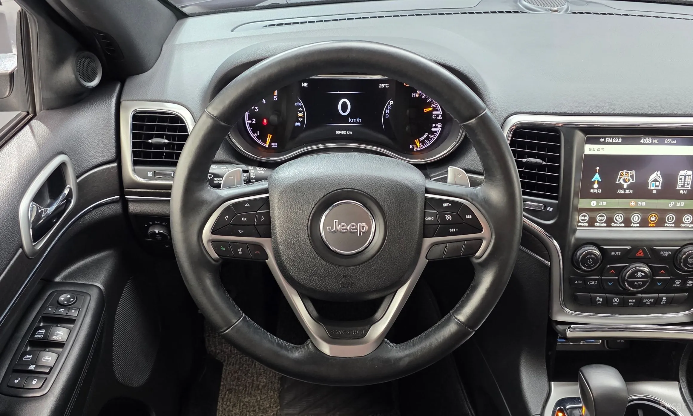 Jeep Grand Cherokee превью 13