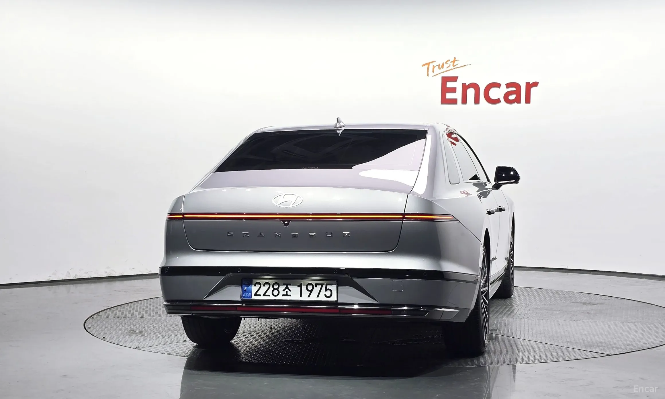Hyundai Grandeur Hybrid (GN7) превью 4
