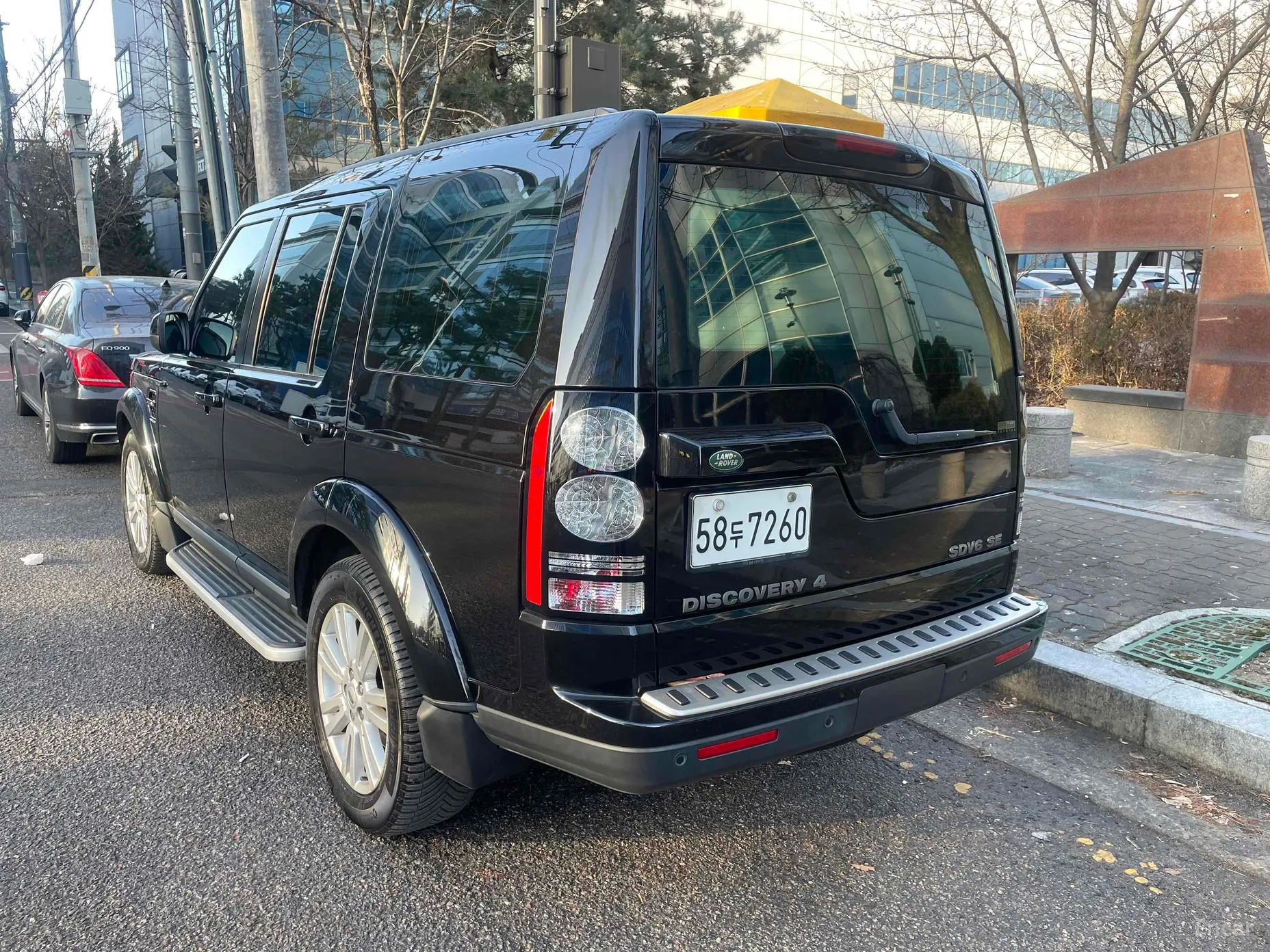 Land Rover Discovery 4 превью 3