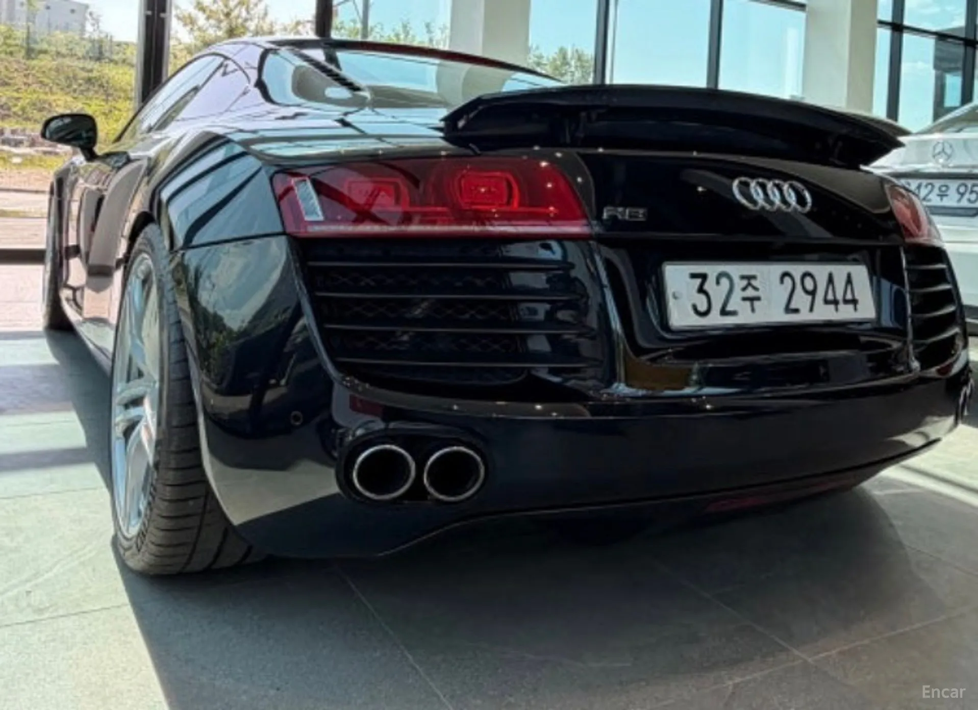 Audi R8 превью 3