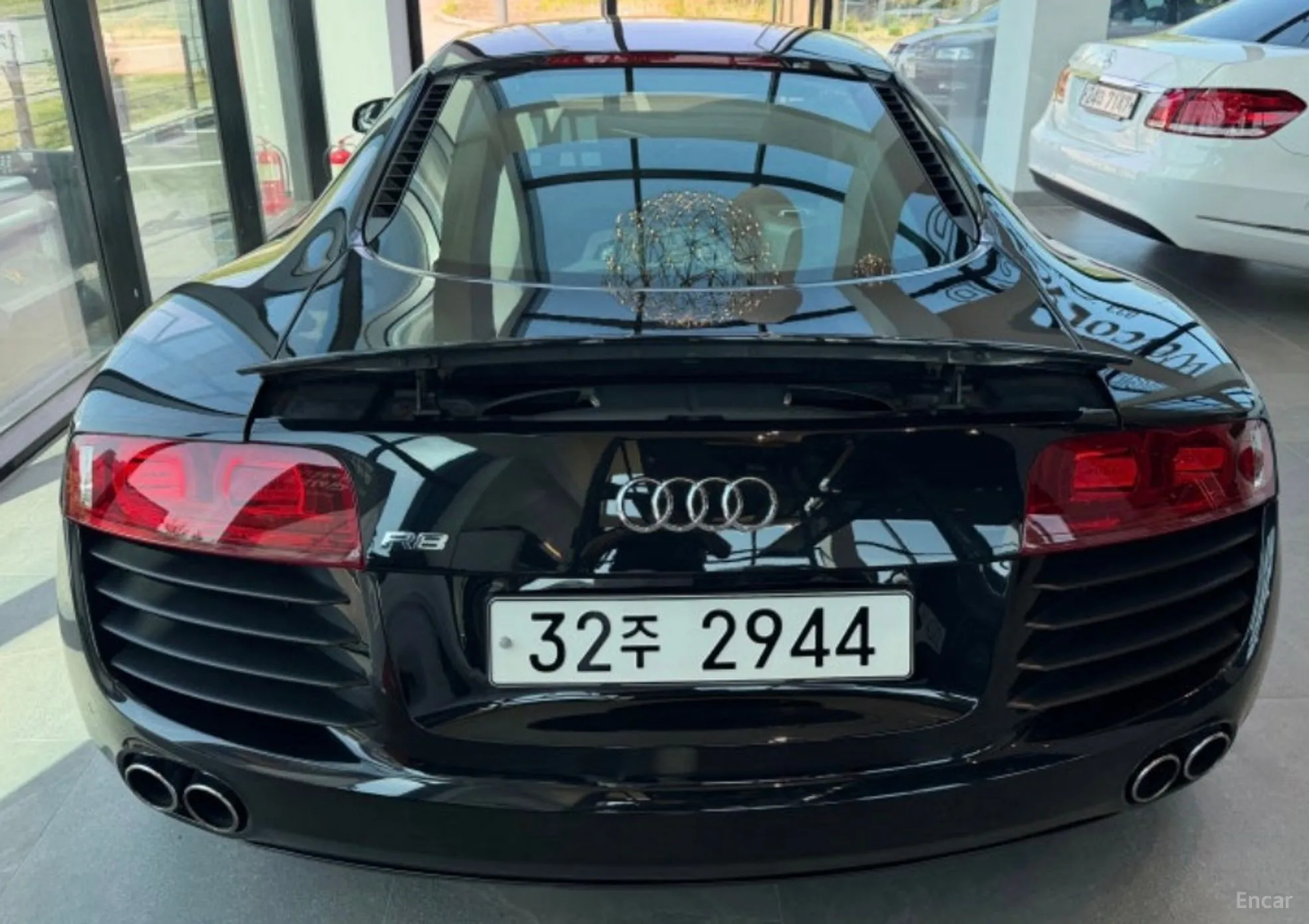 Audi R8 превью 4