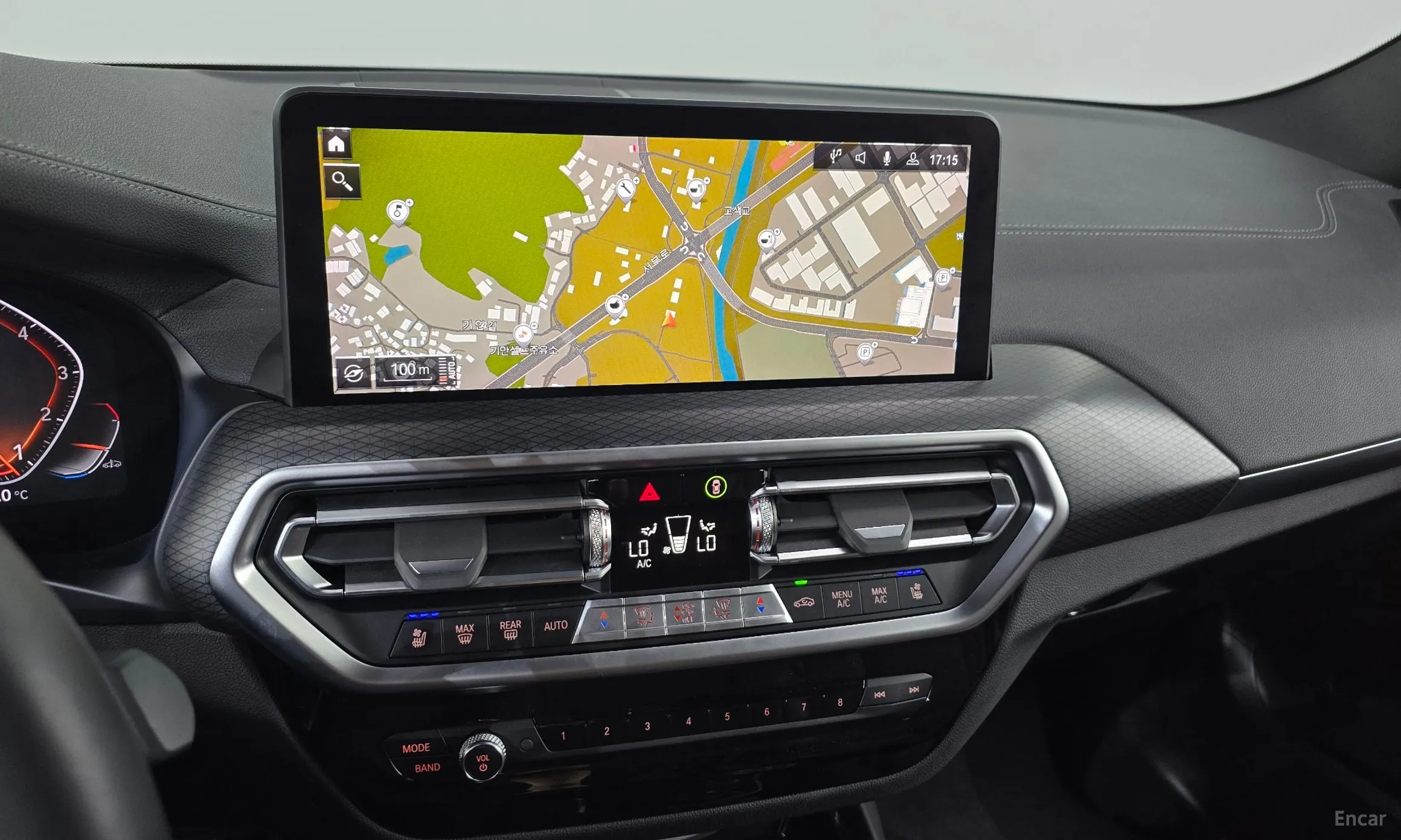 BMW X3 (G01) превью 12