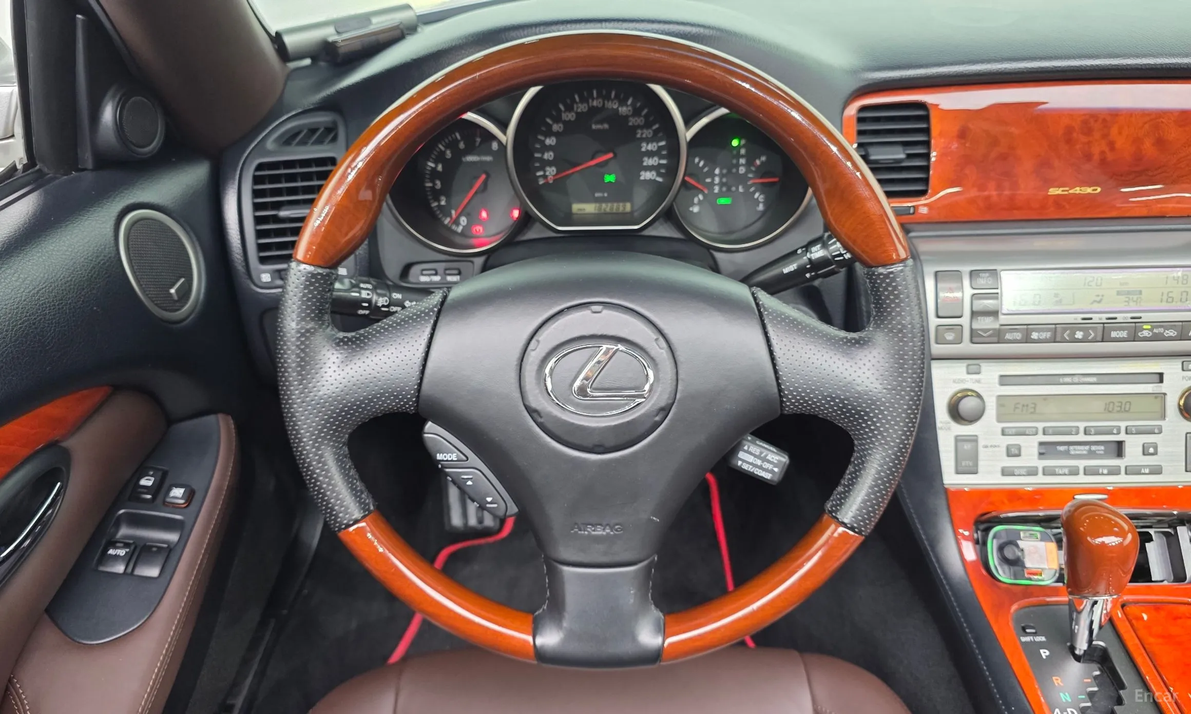 Lexus SC430 превью 13