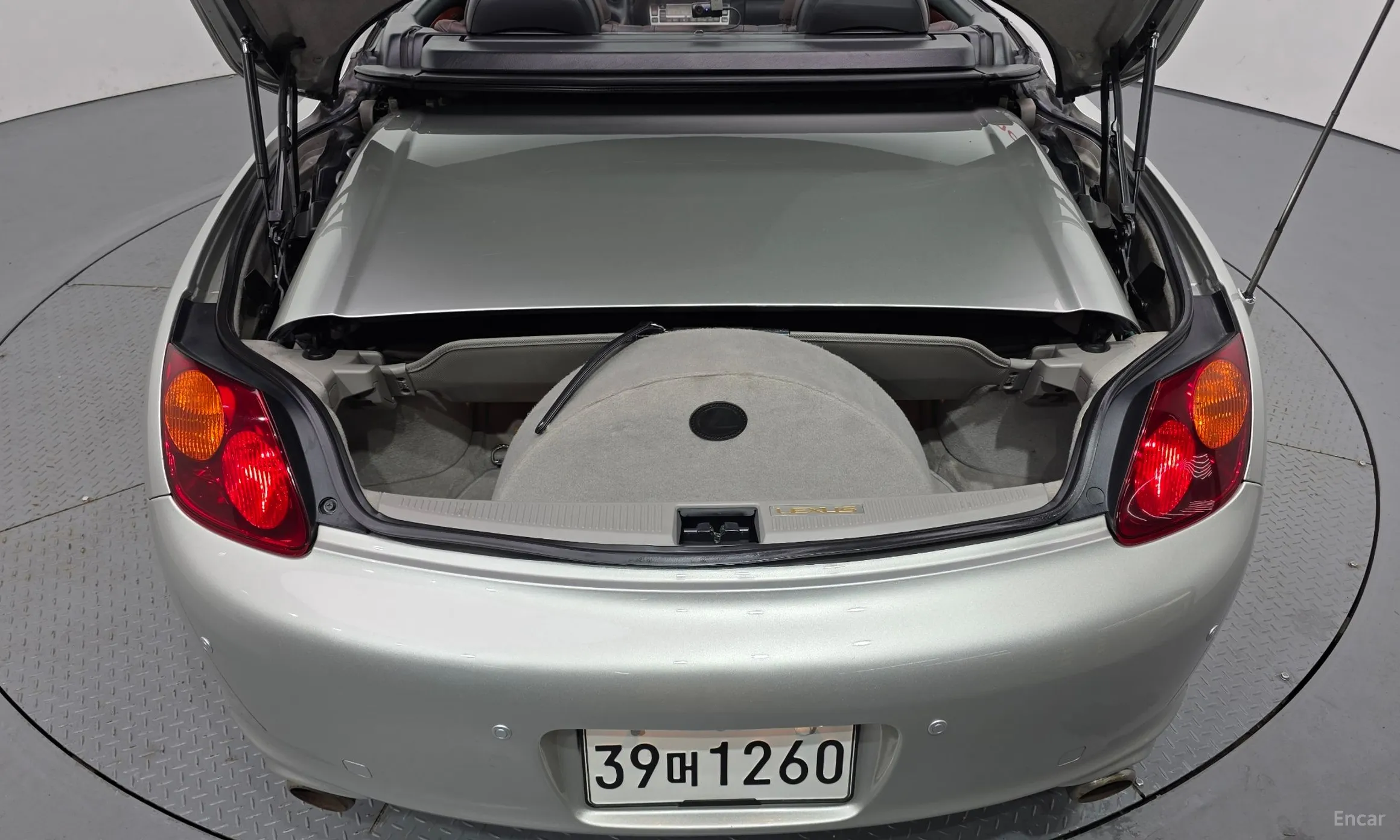 Lexus SC430 превью 19