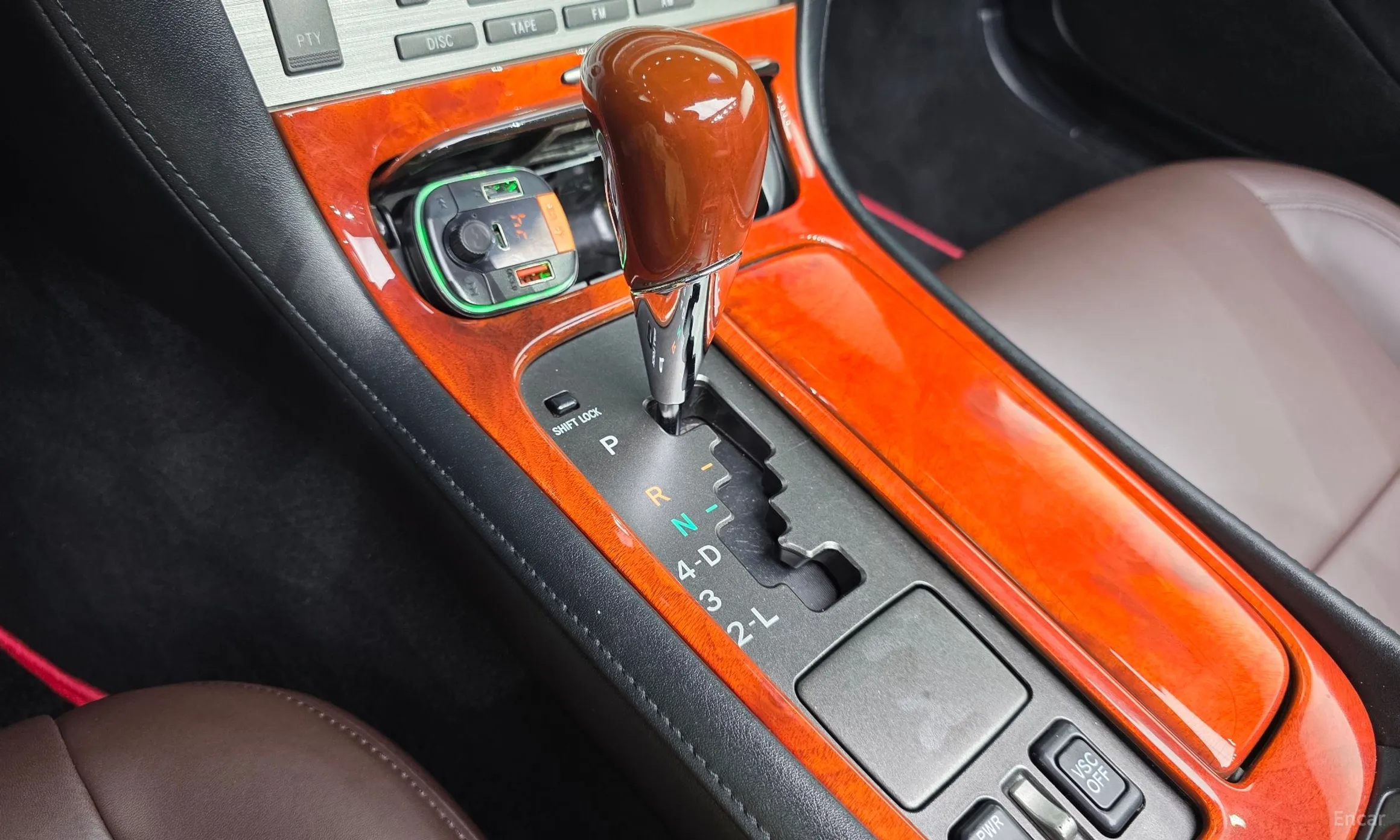 Lexus SC430 превью 9