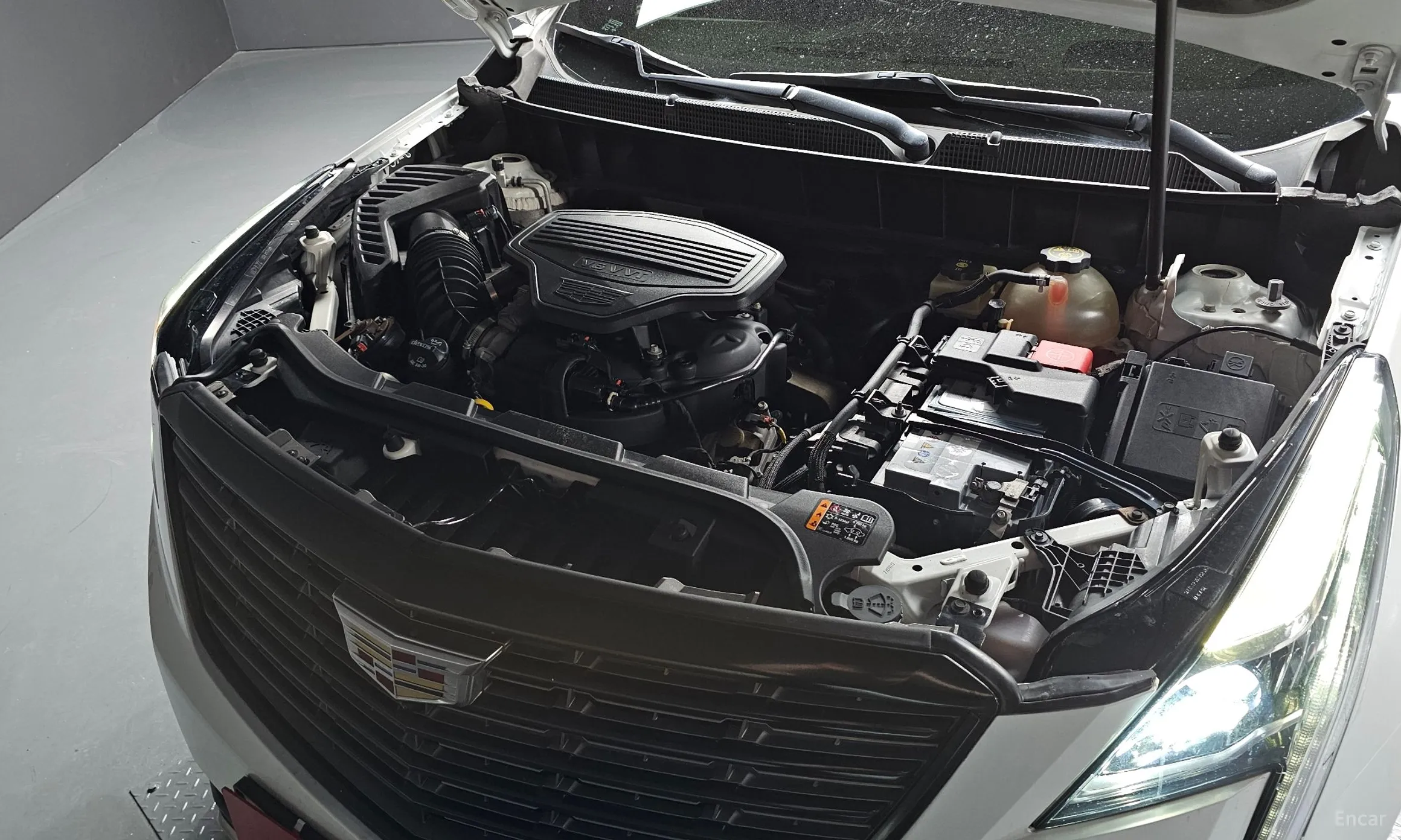 Cadillac XT5 превью 6
