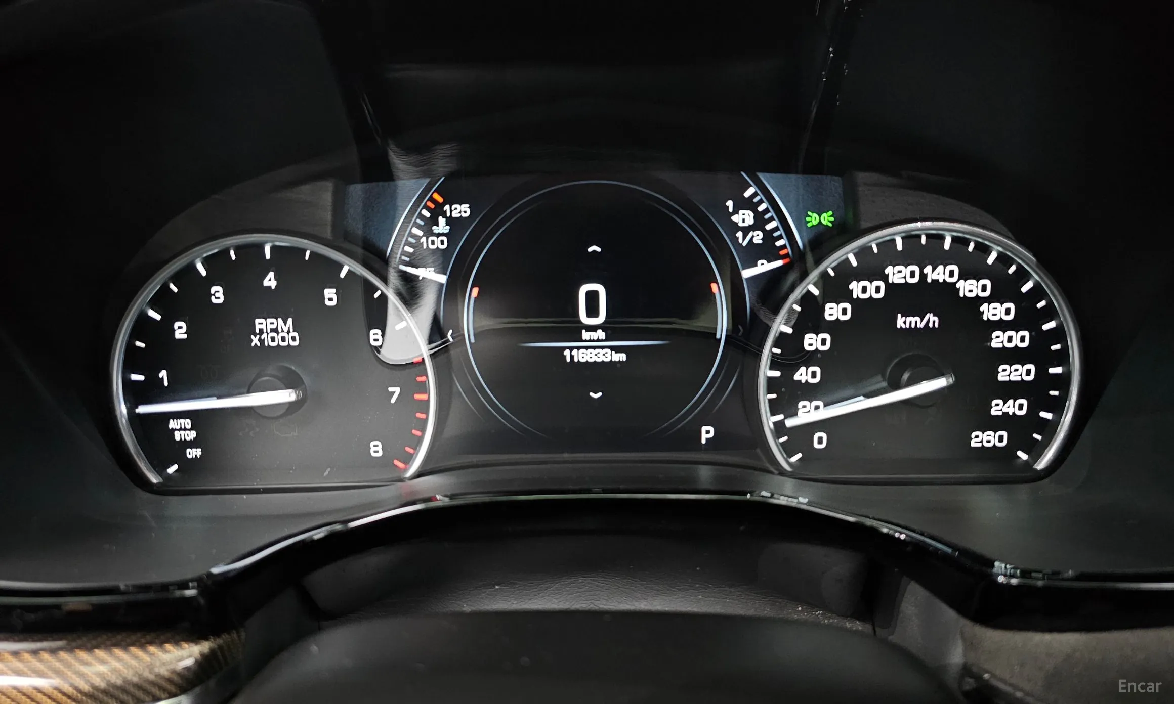 Cadillac XT5 превью 8