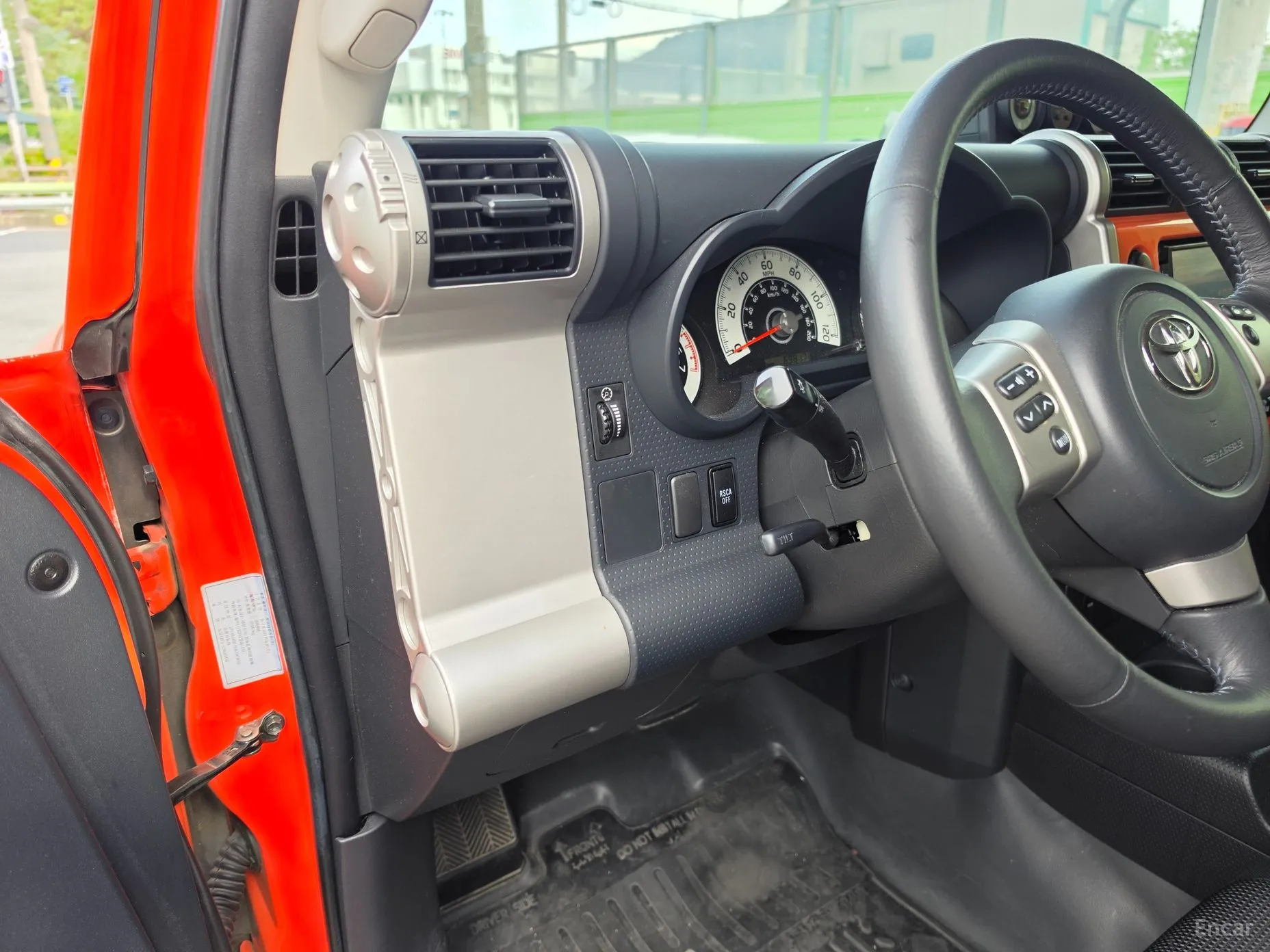 Toyota FJ Cruiser превью 18