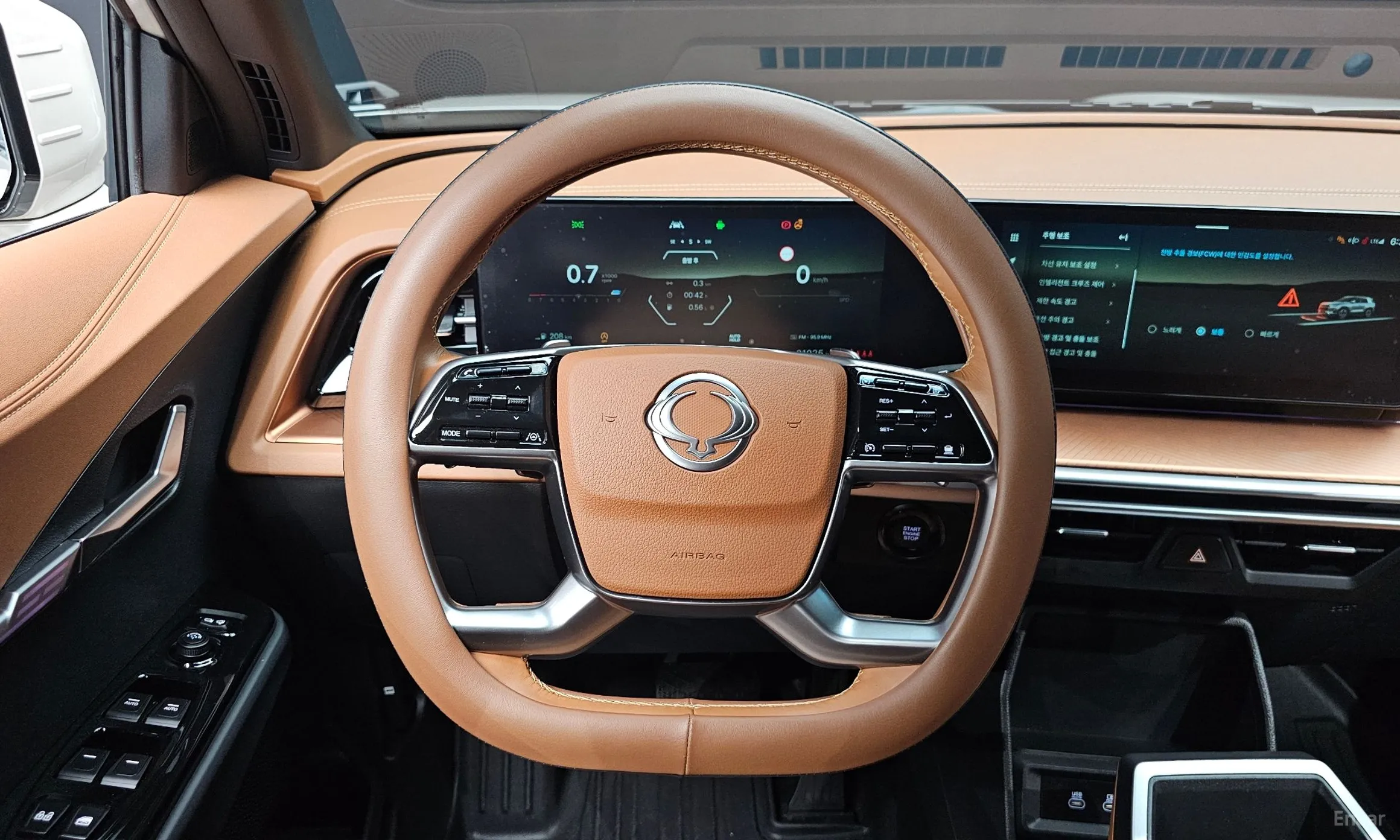 KG Mobility (SsangYong) The New Torres превью 14
