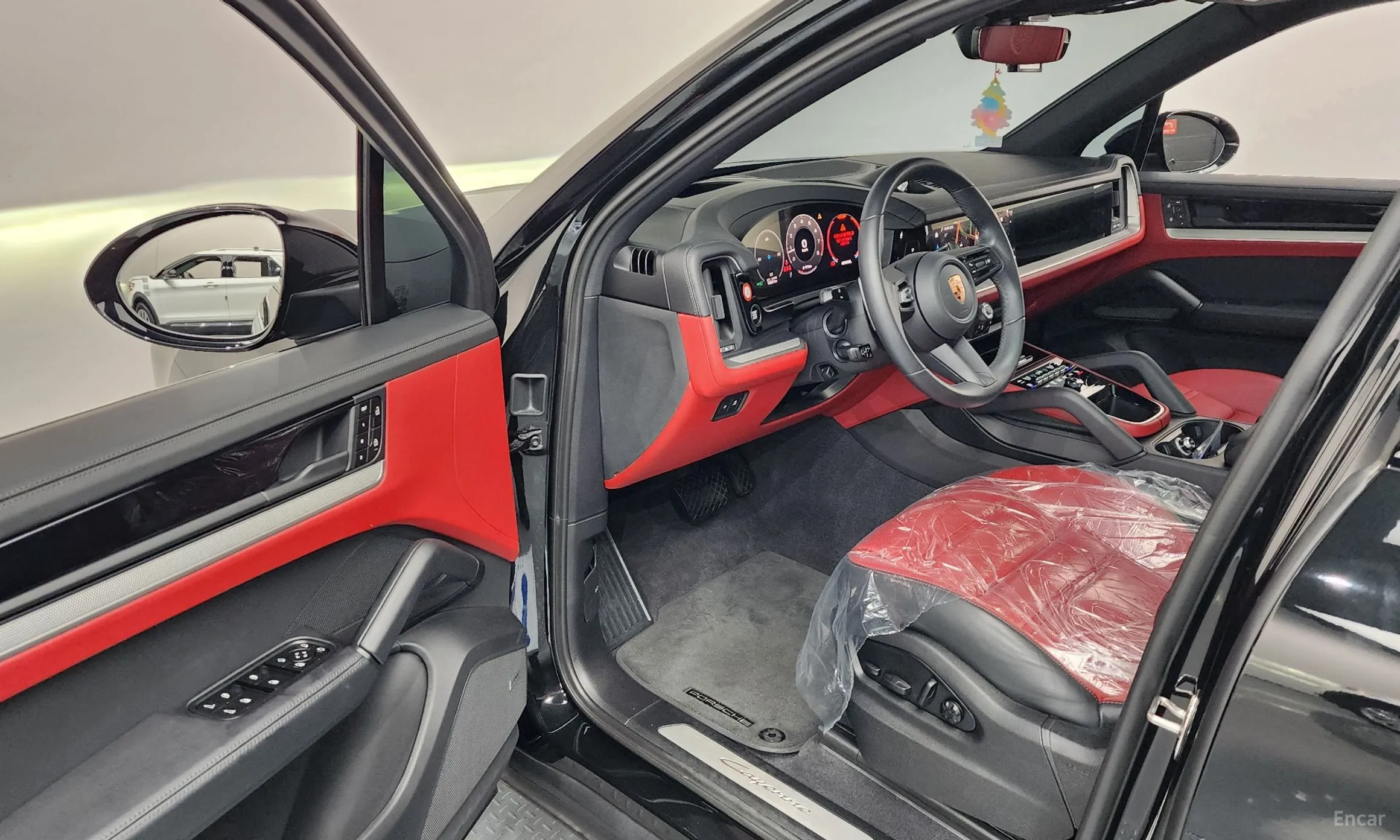 Porsche Cayenne (PO536) превью 10