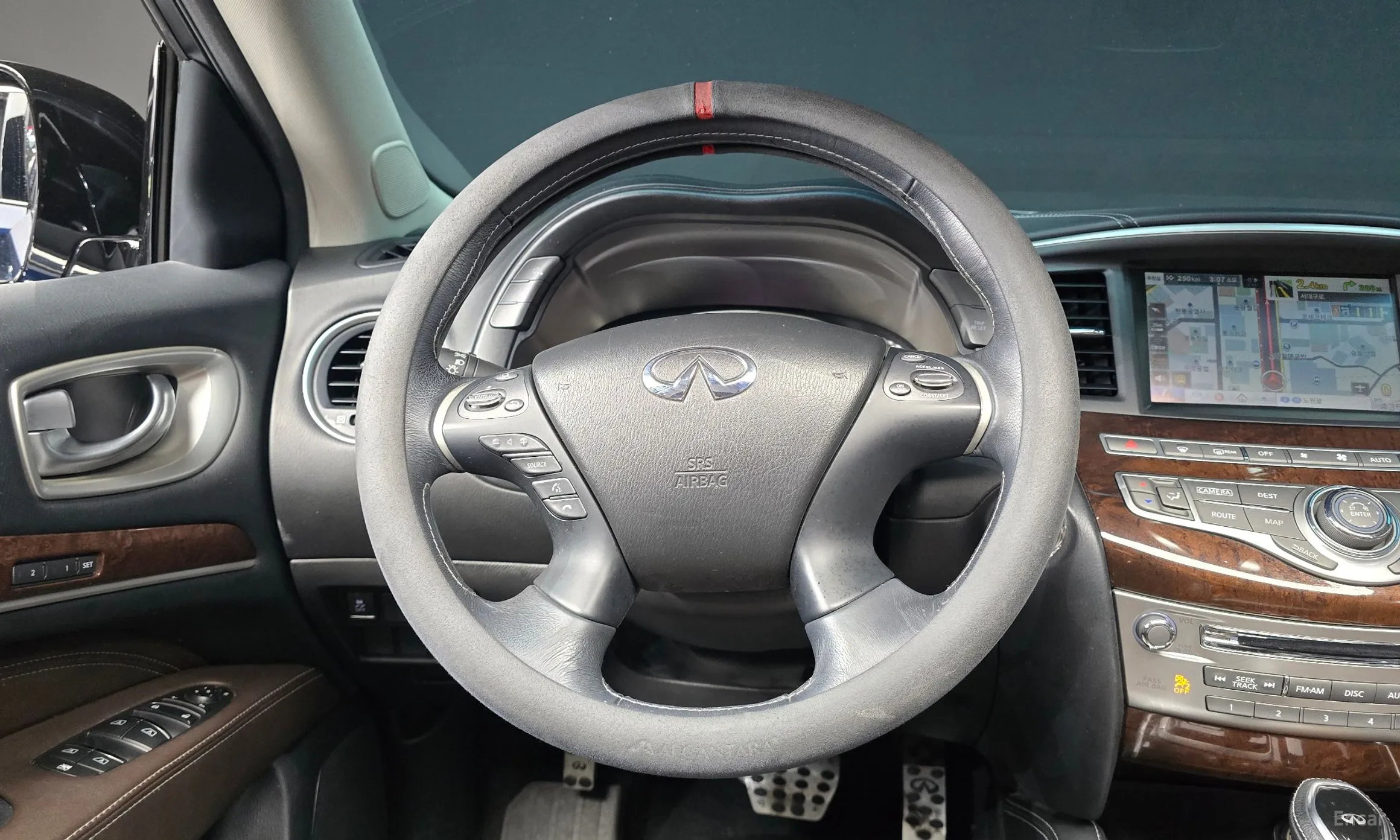 Infiniti QX60 превью 13