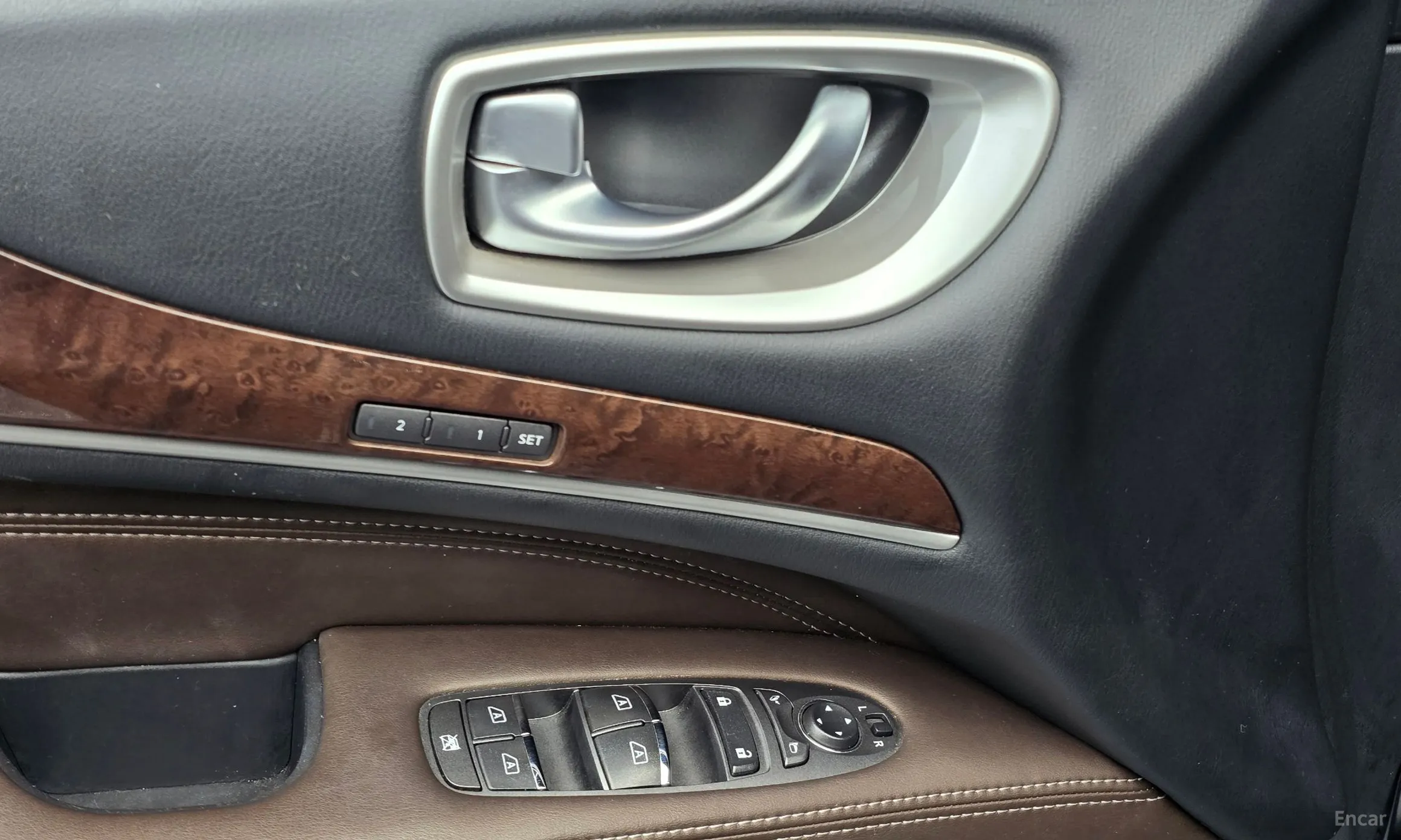 Infiniti QX60 превью 16