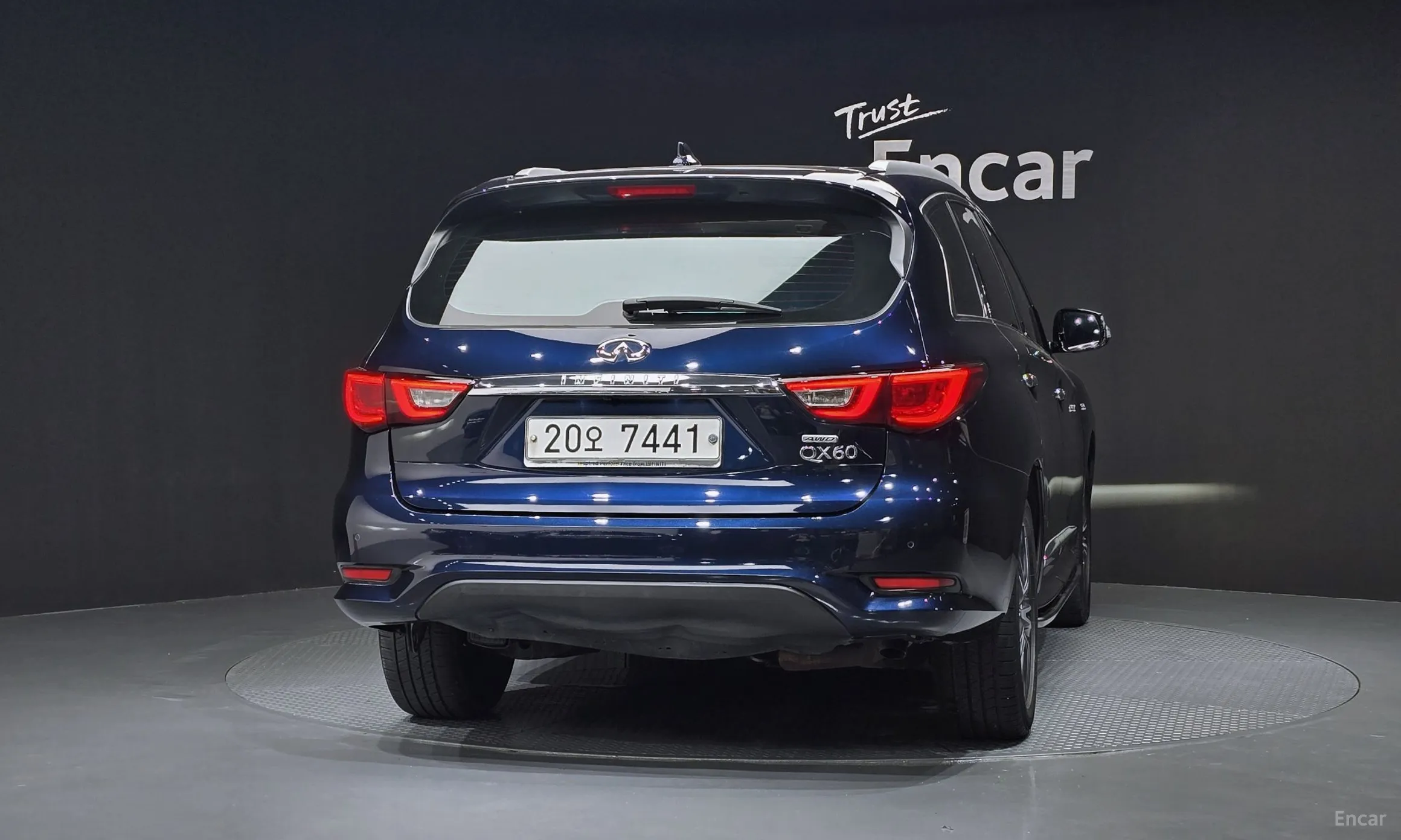 Infiniti QX60 превью 4