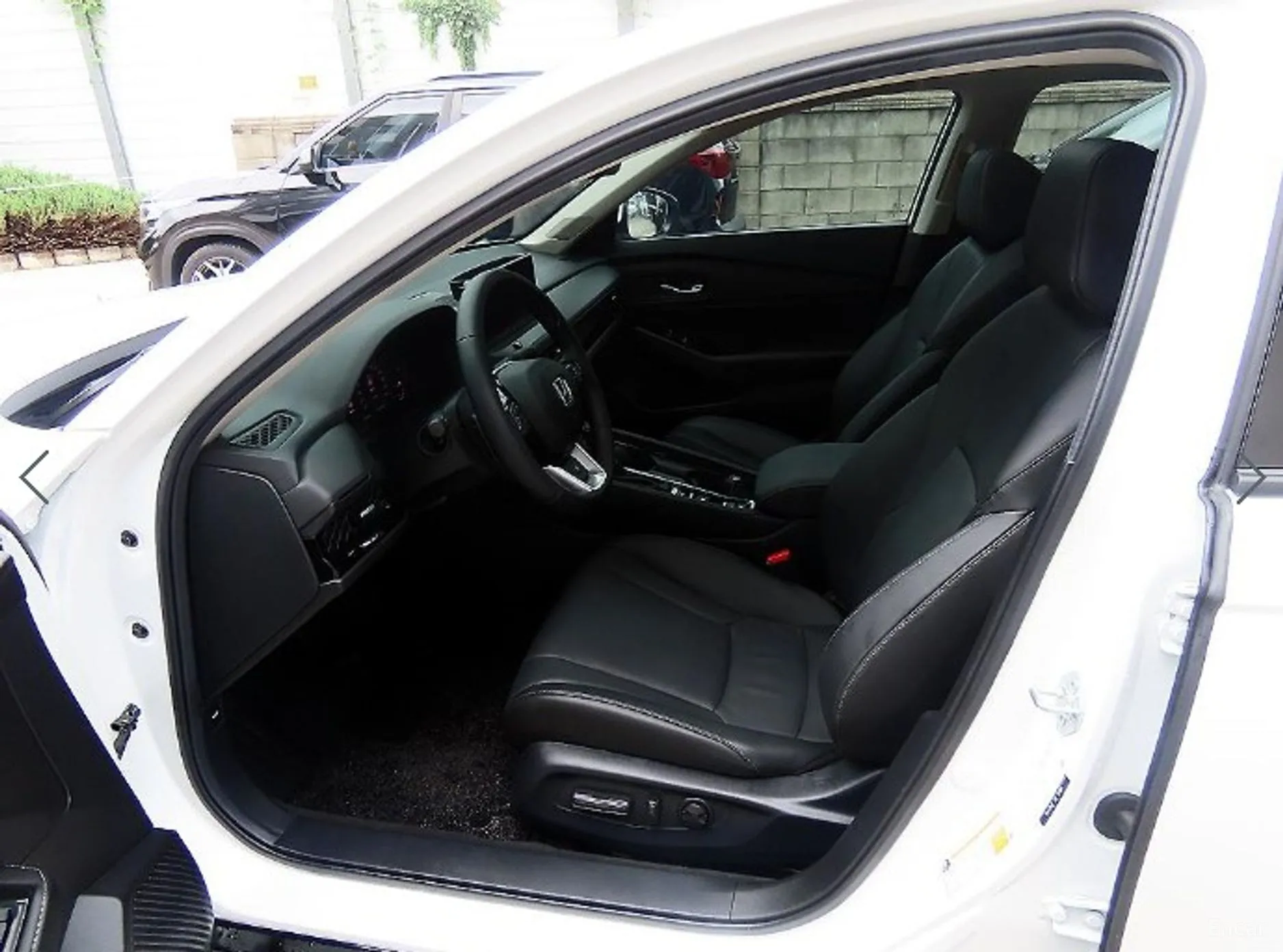 Honda Accord 11th Generation превью 5
