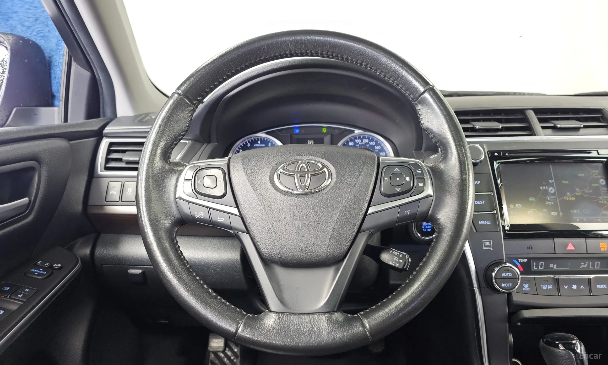 Toyota New Camry превью 13