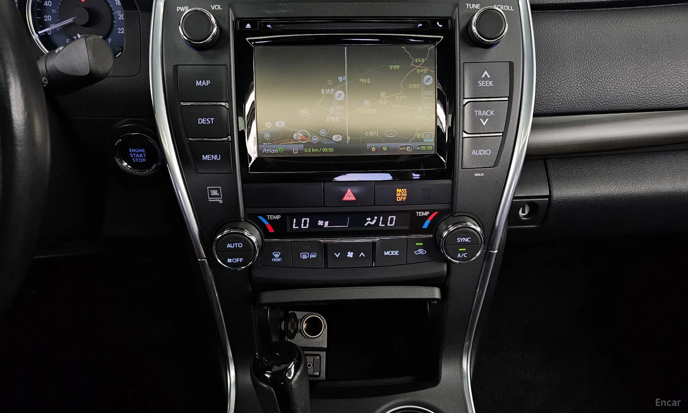 Toyota New Camry превью 14