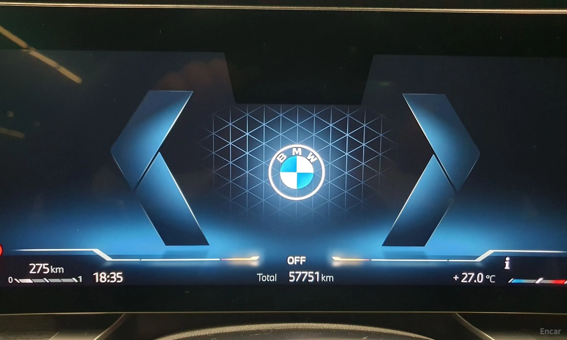 BMW 7 Series (G70) превью 8